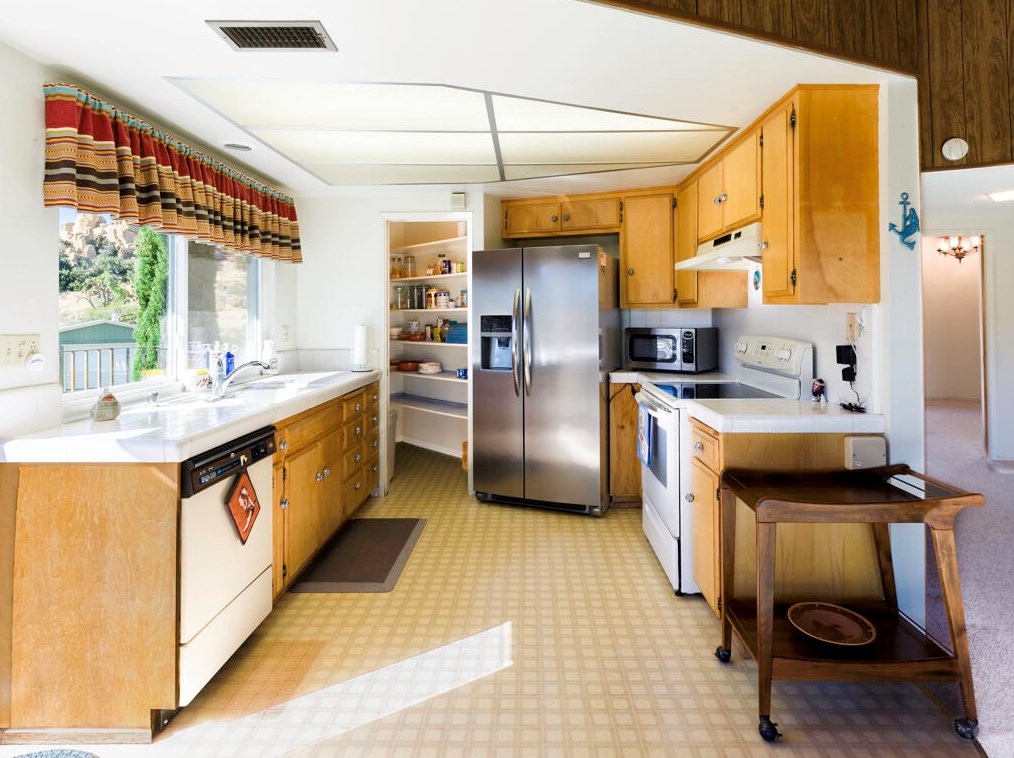 5230 Puente Ct, Yucca Valley CA  92284-2028 exterior