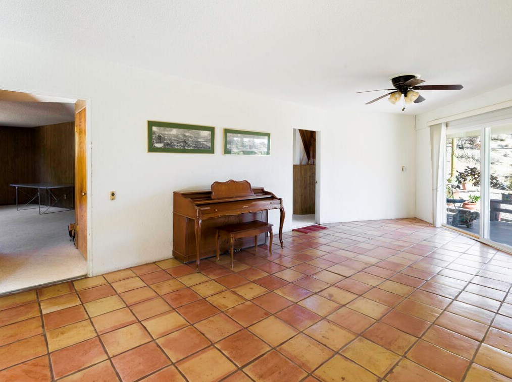 5230 Puente Ct, Yucca Valley CA  92284-2028 exterior