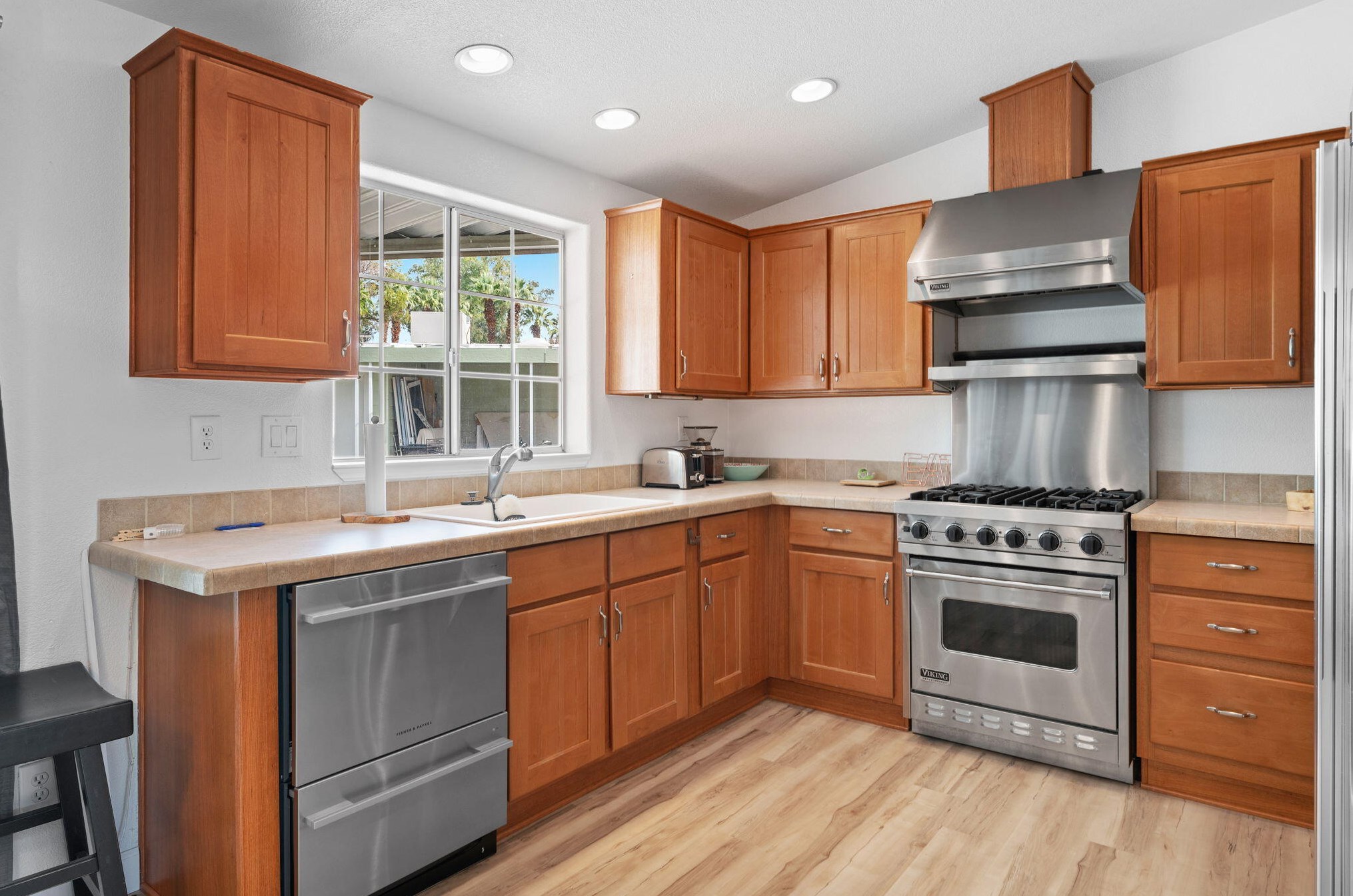 204 Avenida Orontes, Cathedral City CA  92234-1539 exterior