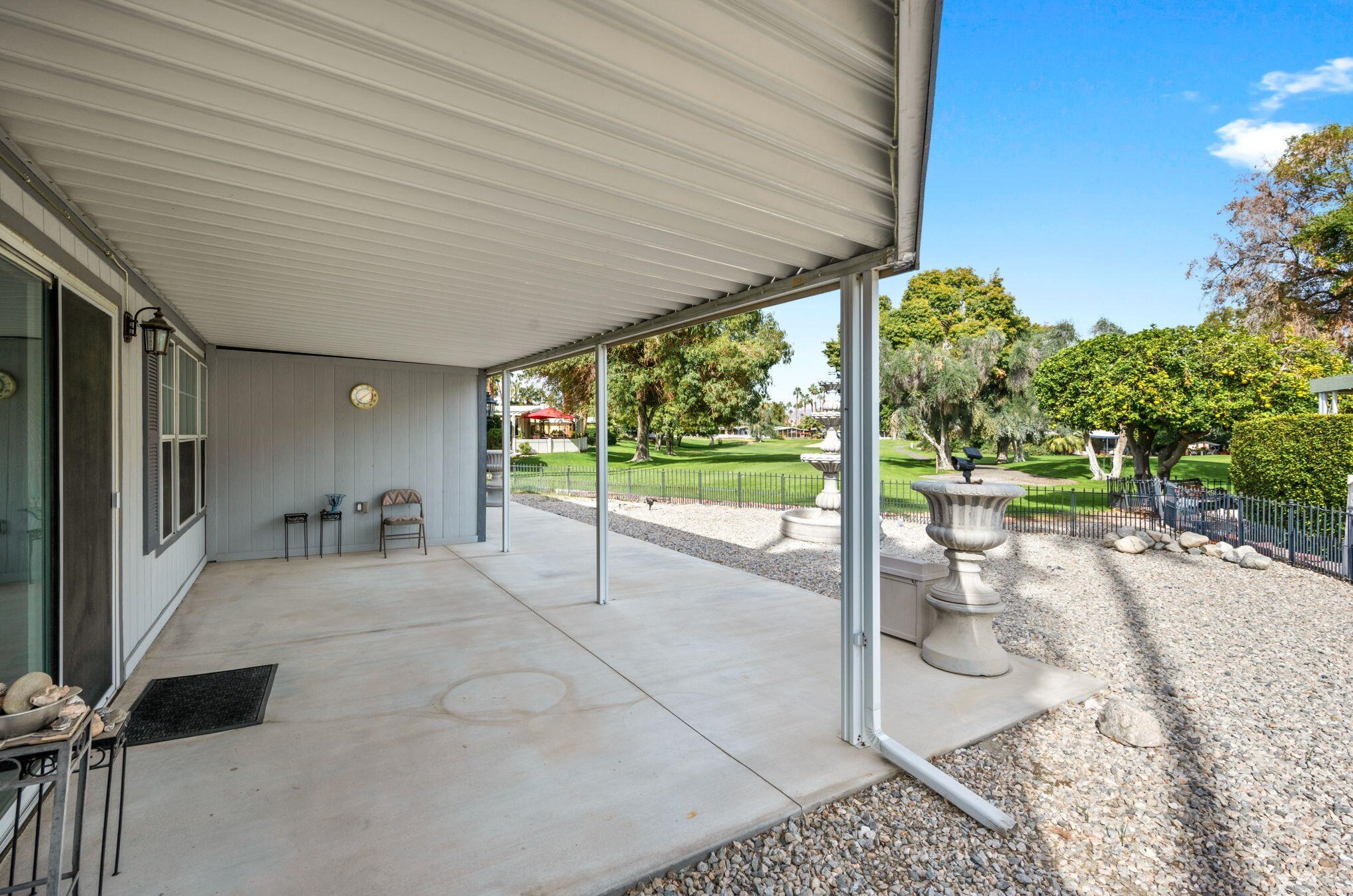 204 Avenida Orontes, Cathedral City CA  92234-1539 exterior