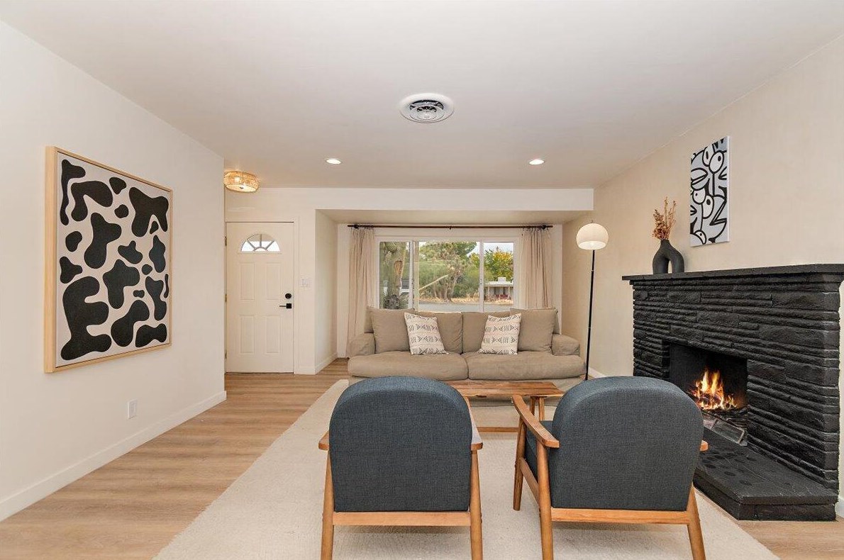 7441 Elata Ave, Yucca Valley CA  92284-3738 exterior