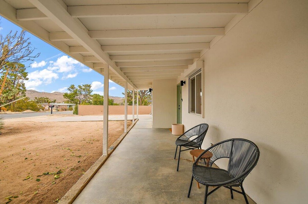 7441 Elata Ave, Yucca Valley CA  92284-3738 exterior