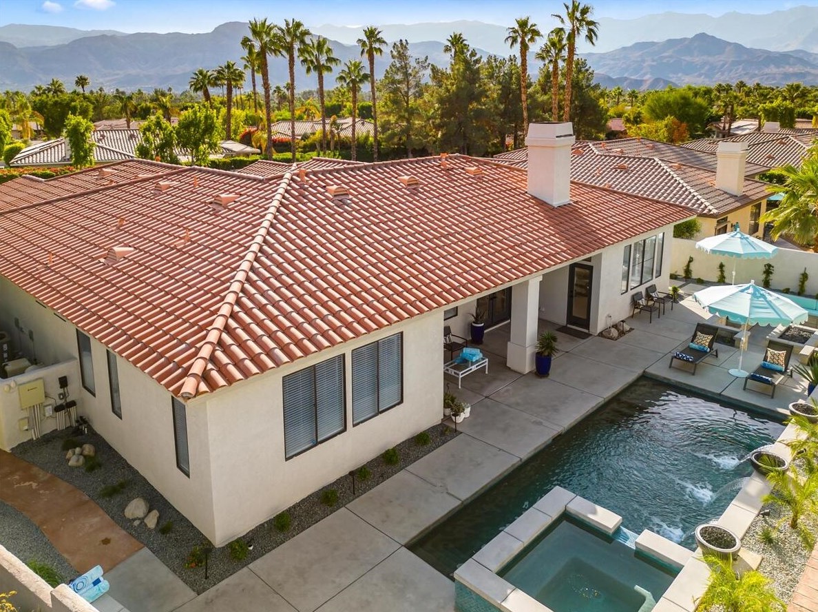 3 San Marino Cir, Rancho Mirage CA  92270-1910 exterior