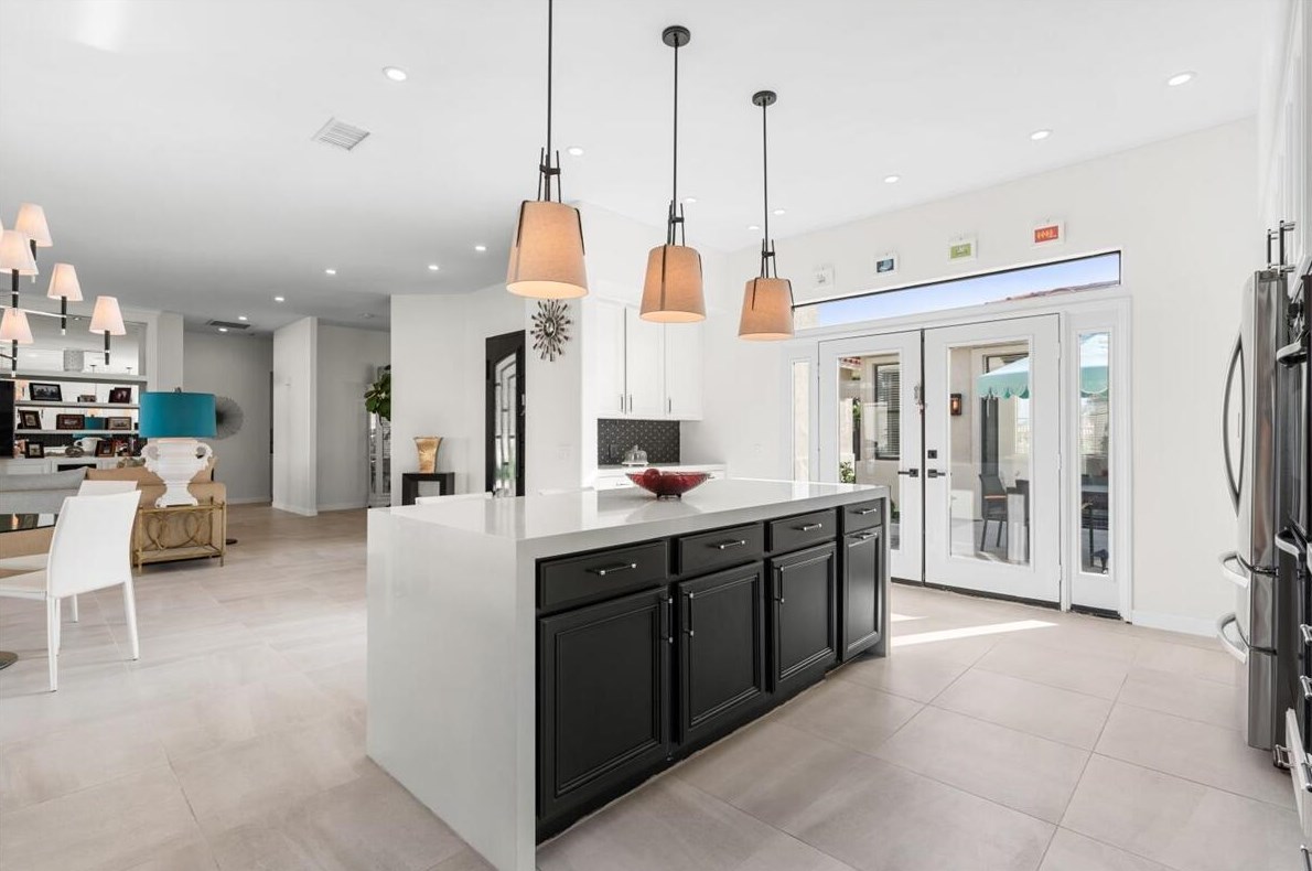 3 San Marino Cir, Rancho Mirage CA  92270-1910 exterior