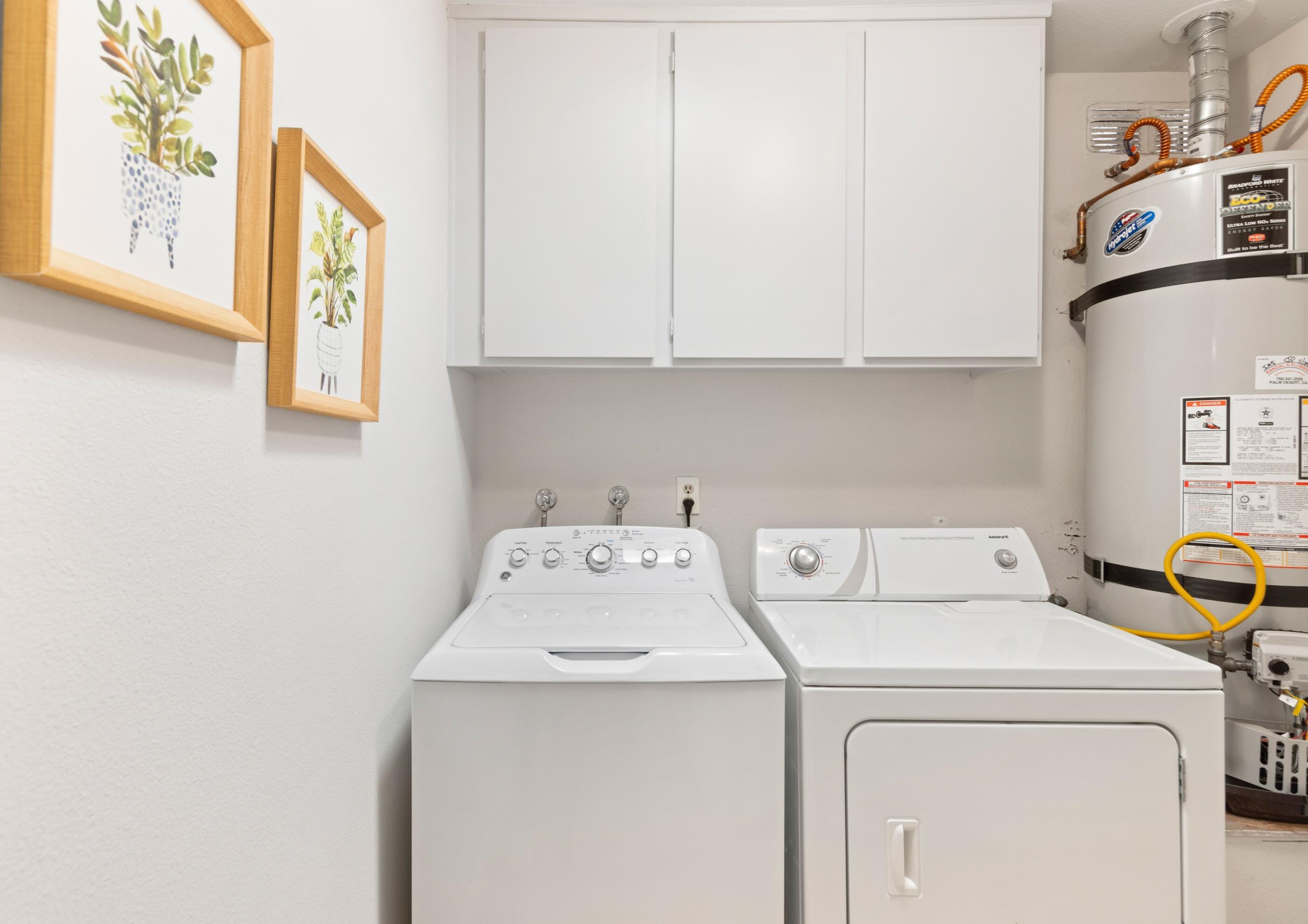 18 Sunrise Dr, Rancho Mirage CA  92270-3828 exterior