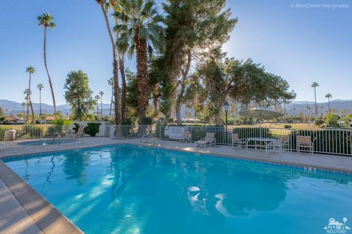 15 Torremolinos Dr, Rancho Mirage CA  92270-4838 exterior