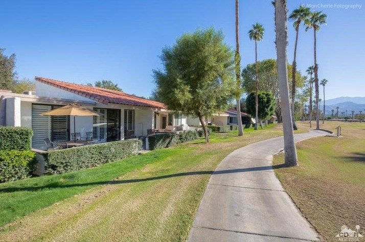 15 Torremolinos Dr, Rancho Mirage CA  92270-4838 exterior