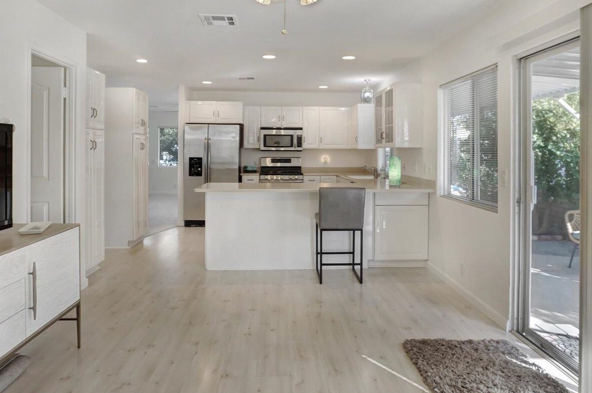 73427 Cabazon Peak Dr, Palm Desert CA  92260-1110 exterior