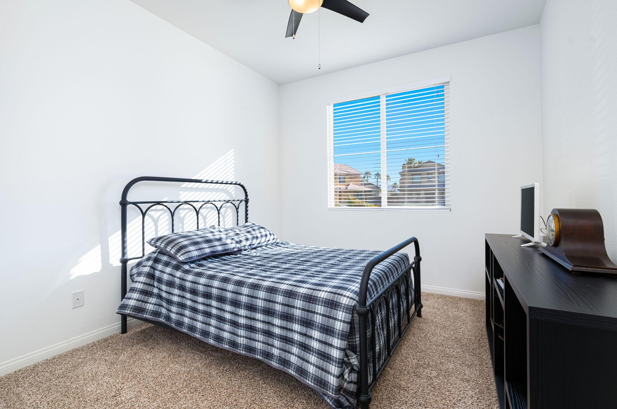 40385 Monza Ct, Indio CA  92203-3801 exterior