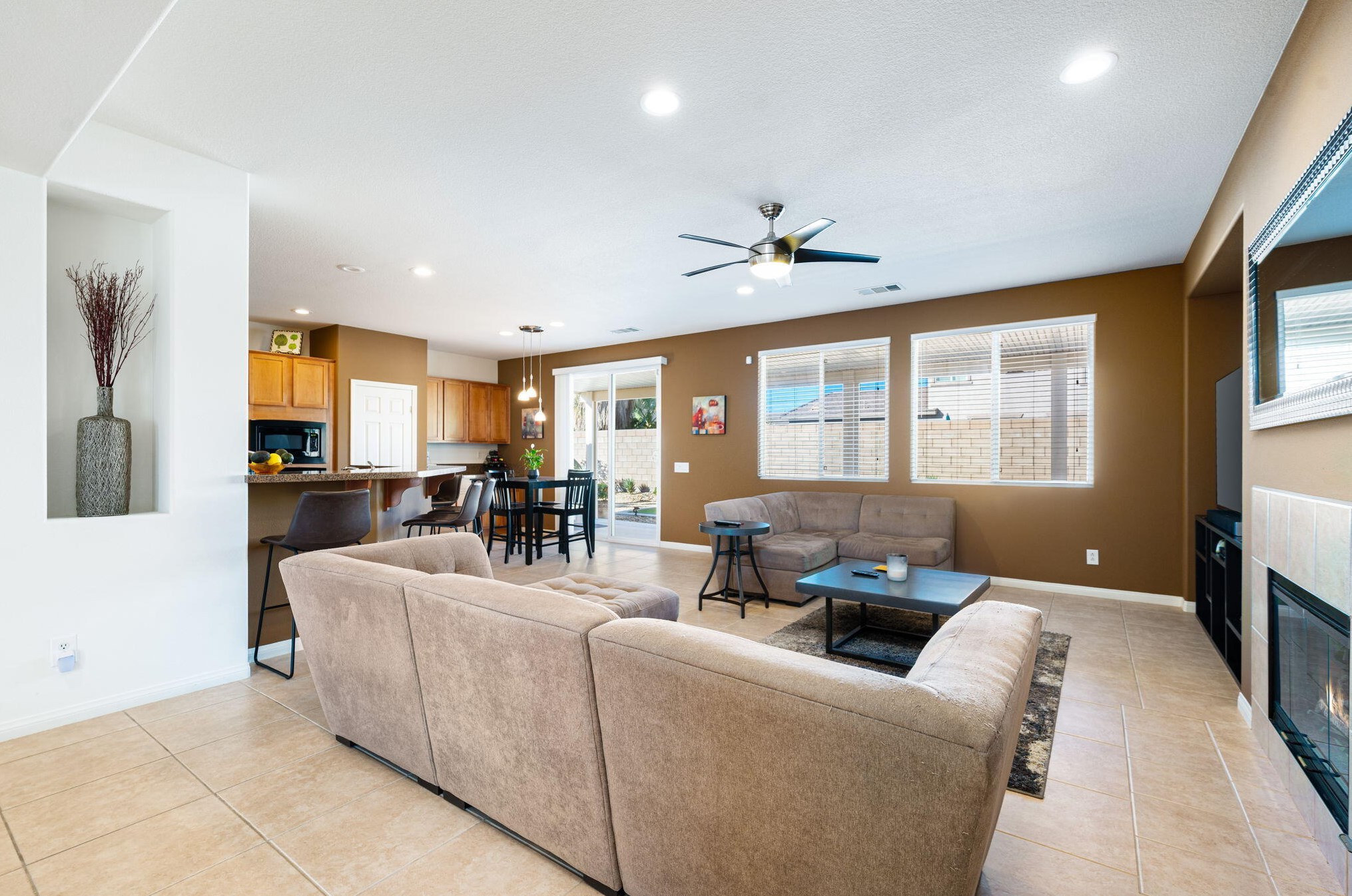 40385 Monza Ct, Indio CA  92203-3801 exterior