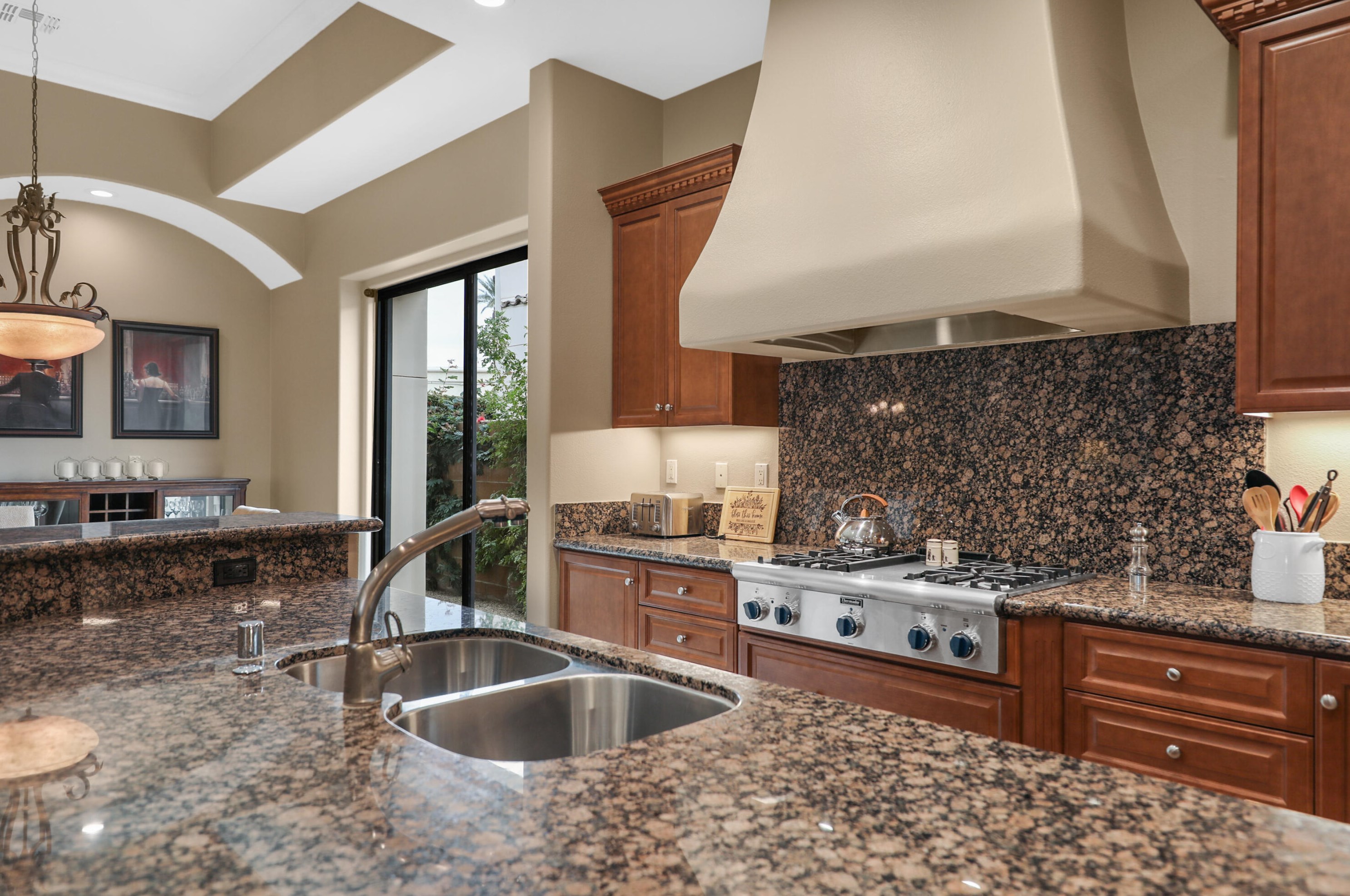 78320 Clarke Ct, La Quinta CA  92253-2213 exterior