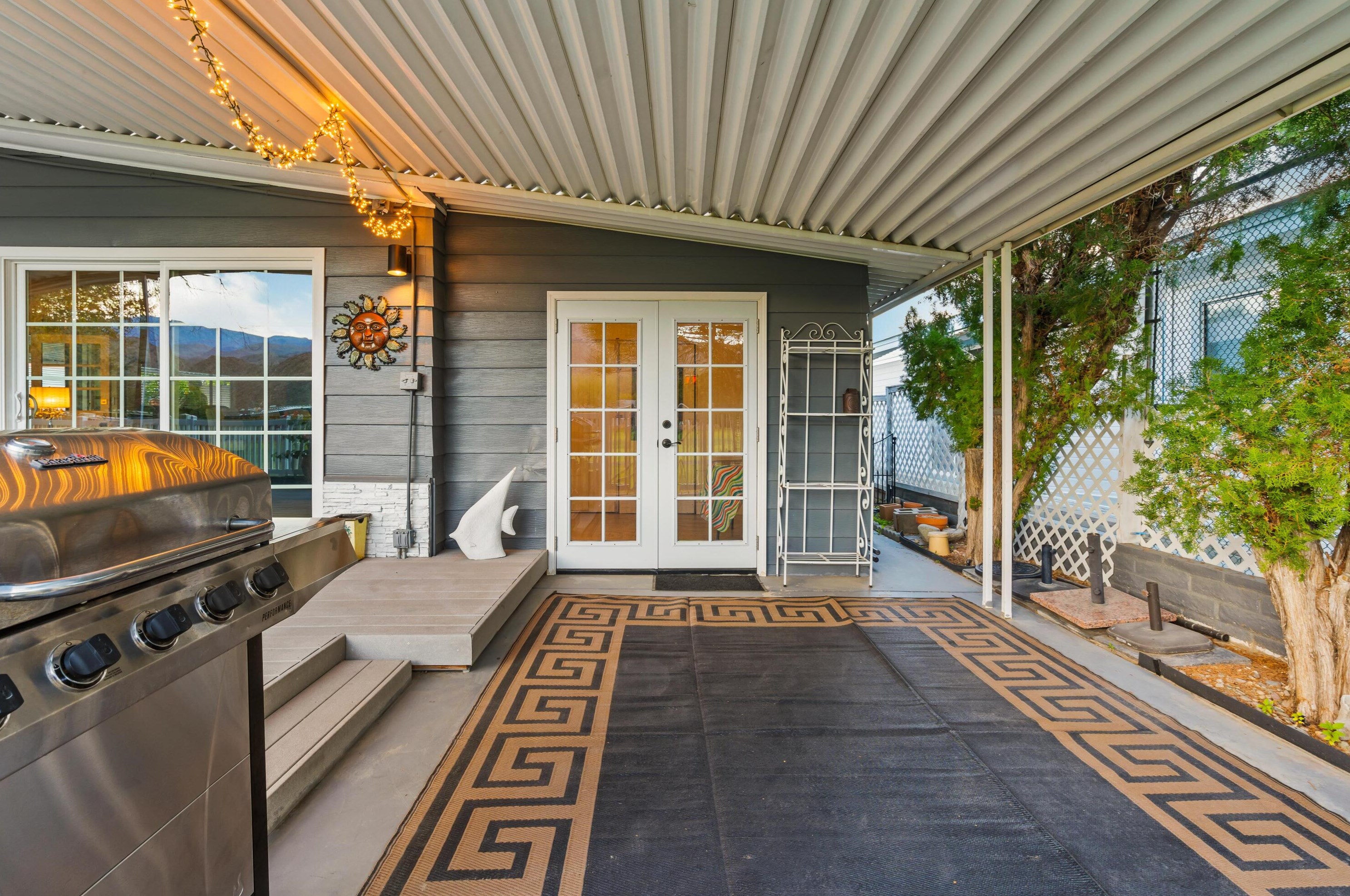 450 Paseo Perdido, Cathedral City CA  92234-1628 exterior