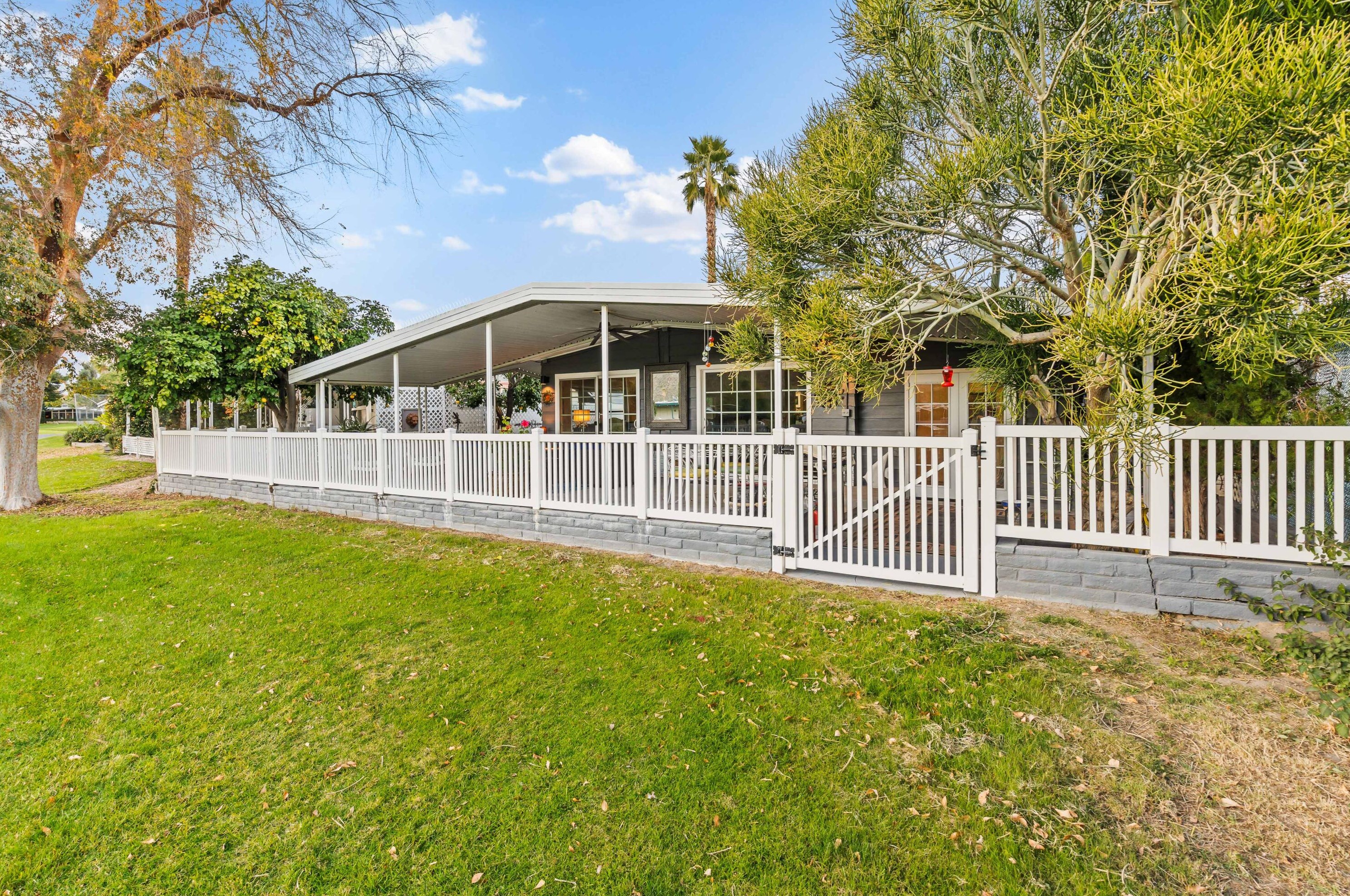 450 Paseo Perdido, Cathedral City CA  92234-1628 exterior