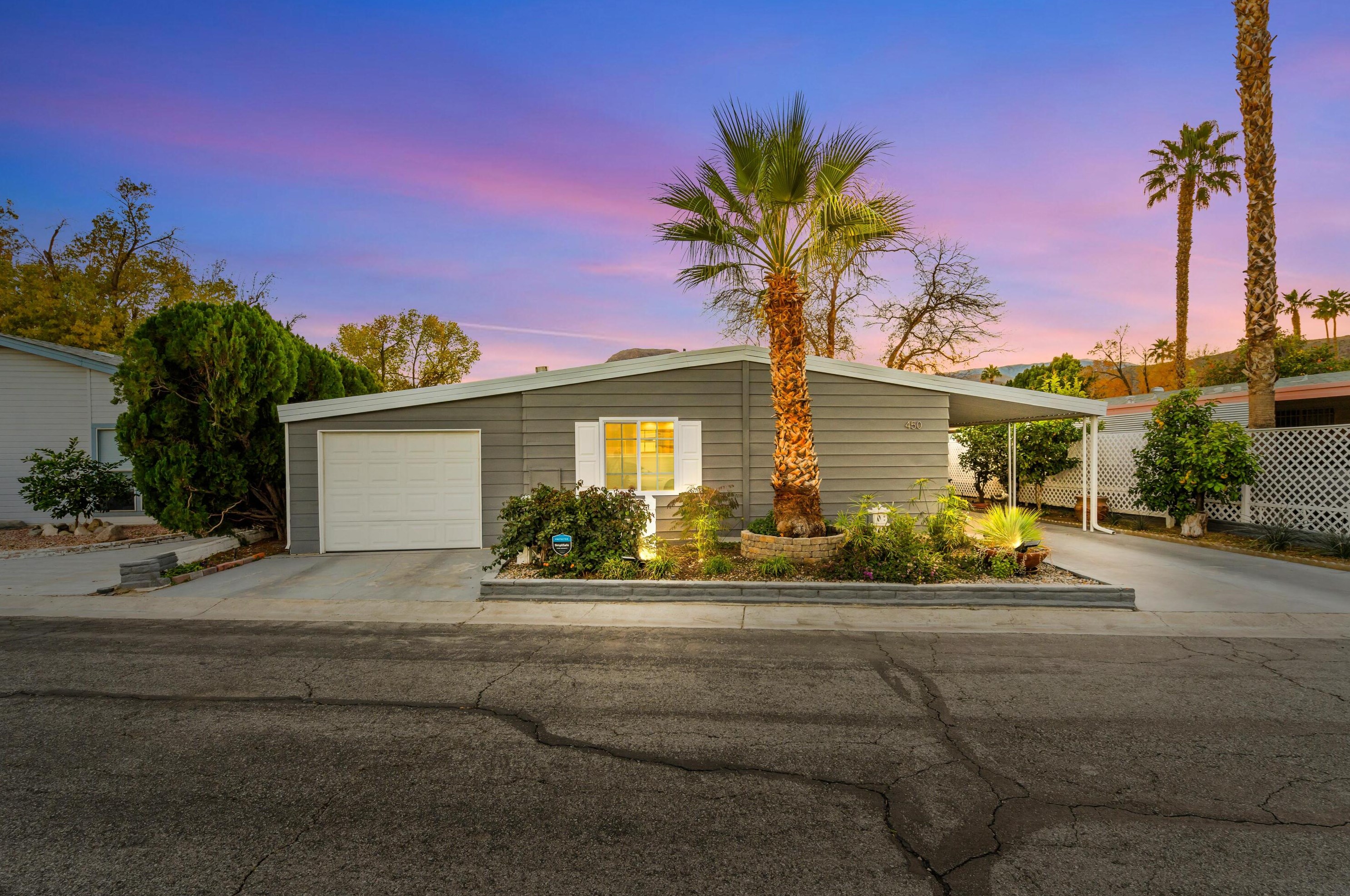 450 Paseo Perdido, Cathedral City CA  92234-1628 exterior