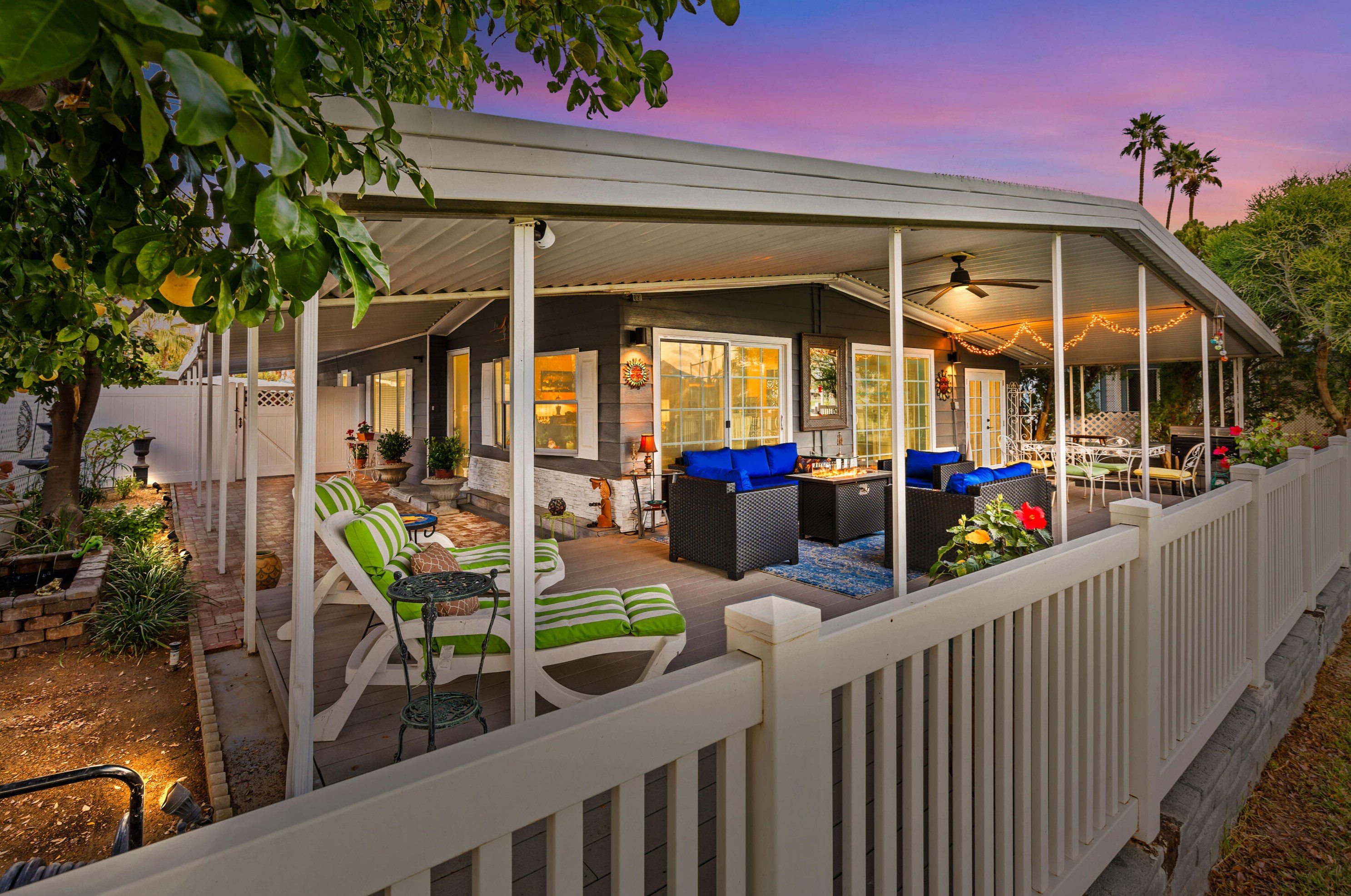 450 Paseo Perdido, Cathedral City CA  92234-1628 exterior
