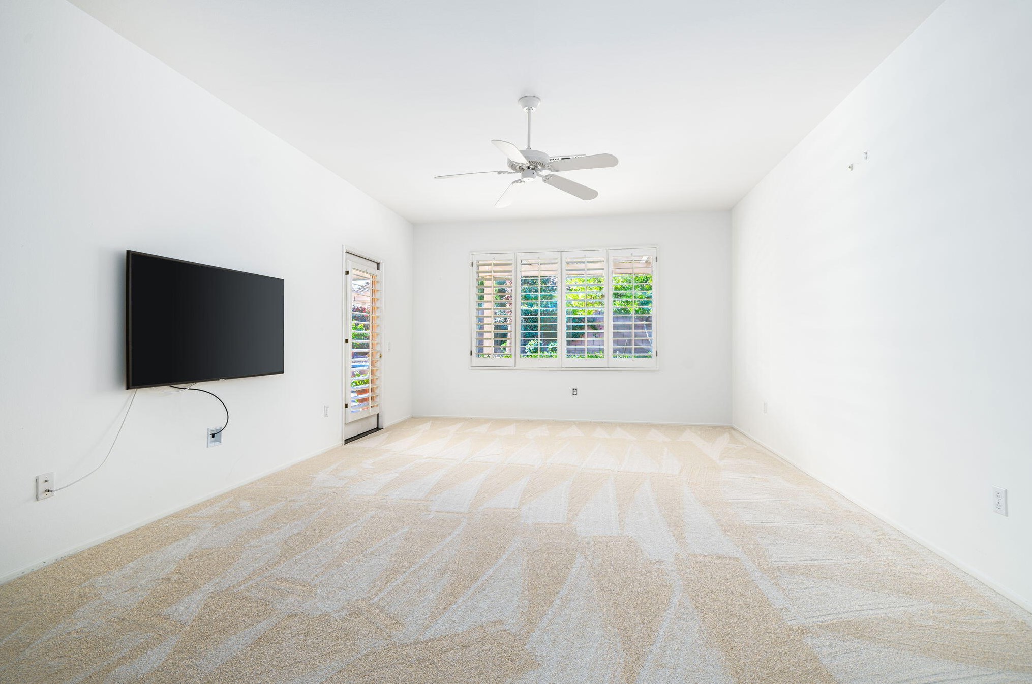 35897 Bramblewood Ave, Palm Desert CA  92211-2684 exterior