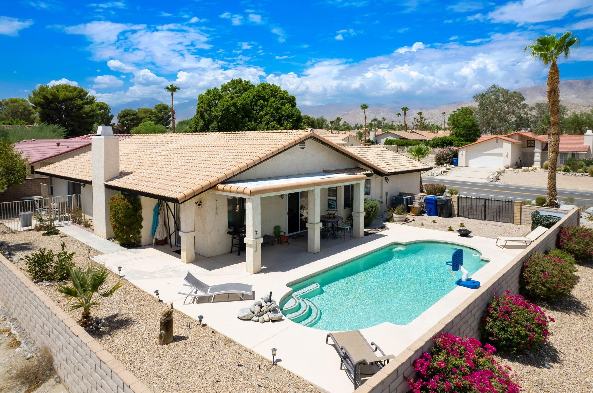 64329 Spyglass Ave, Desert Hot Springs CA  92240-1204 exterior