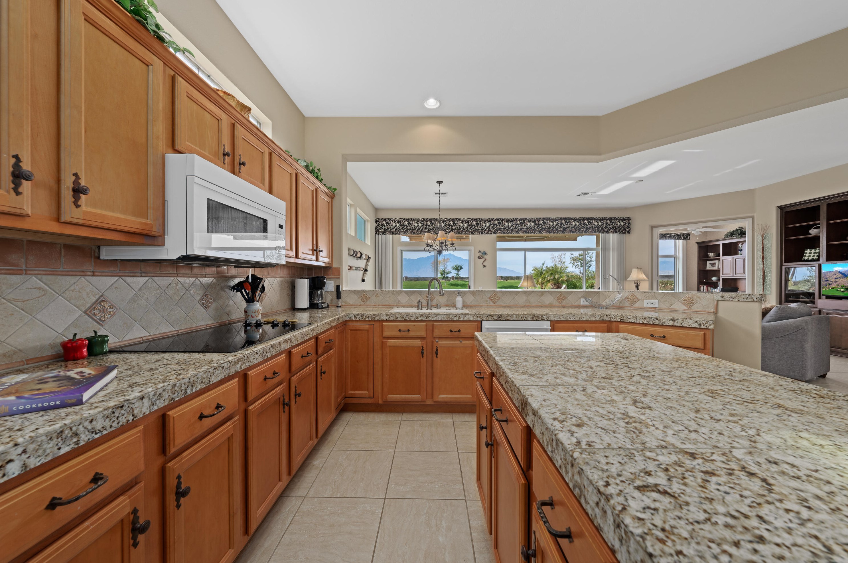 35127 Rosemont Dr, Palm Desert CA  92211-3742 exterior