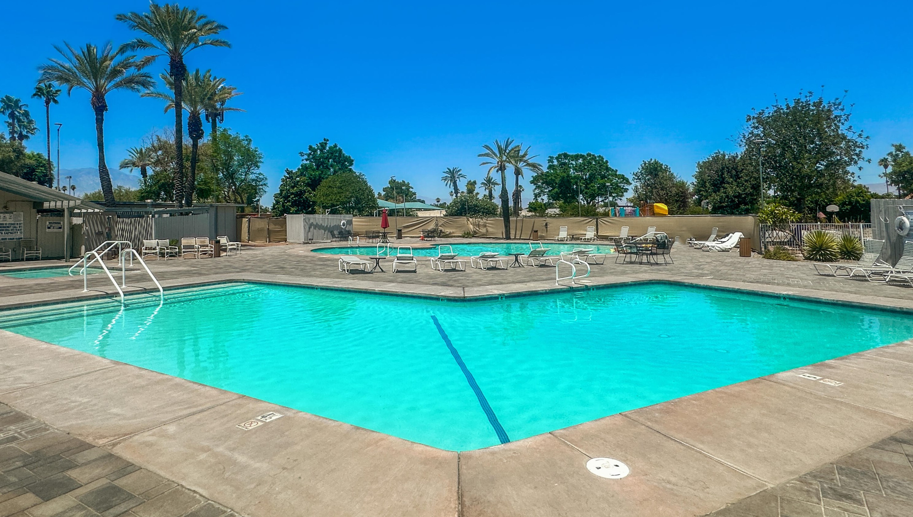 77265 Michigan Dr, Palm Desert CA  92211-7933 exterior