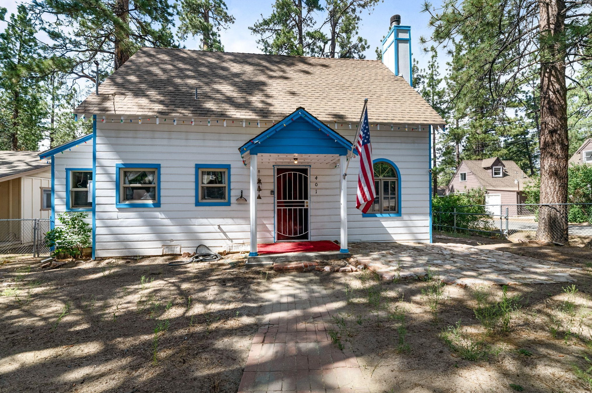 401 Sherwood Blvd, Big Bear City CA  92314-9659 exterior