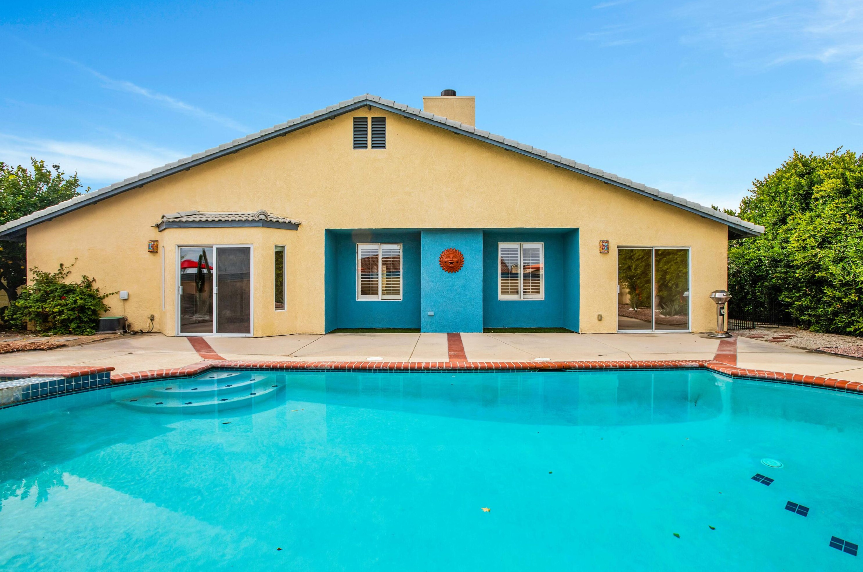 27820 Abril Dr, Cathedral City CA  92234-3410 exterior