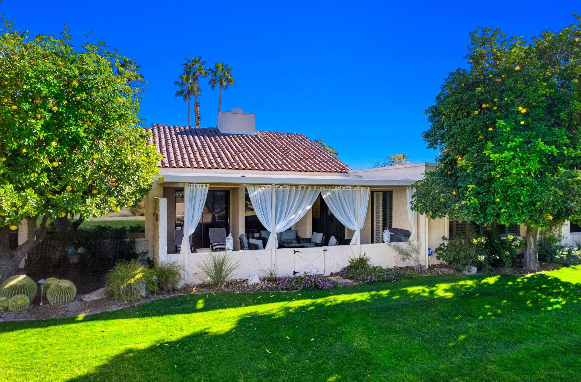 621 Hospitality Dr, Rancho Mirage CA  92270-1312 exterior