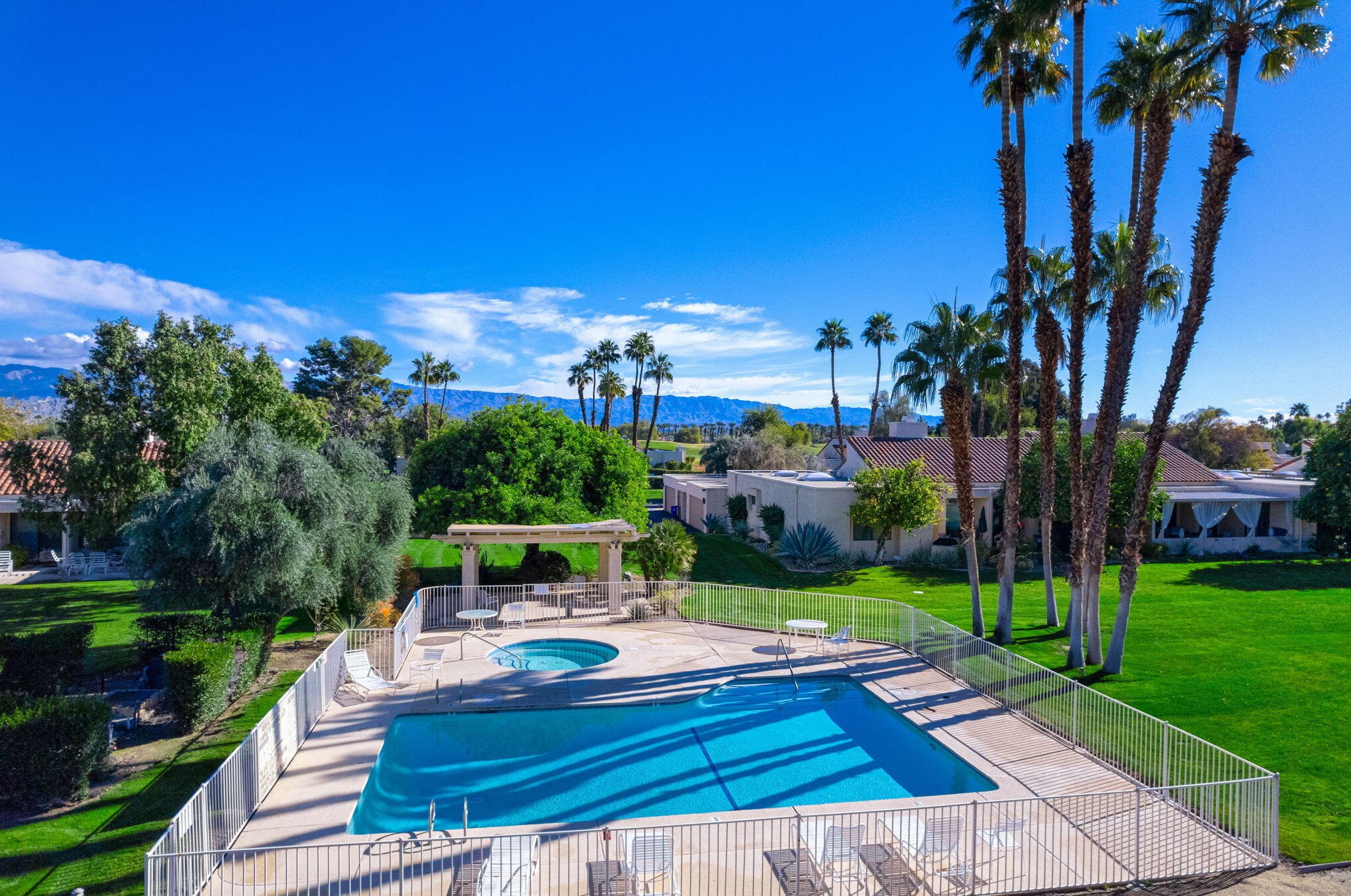 621 Hospitality Dr, Rancho Mirage CA  92270-1312 exterior