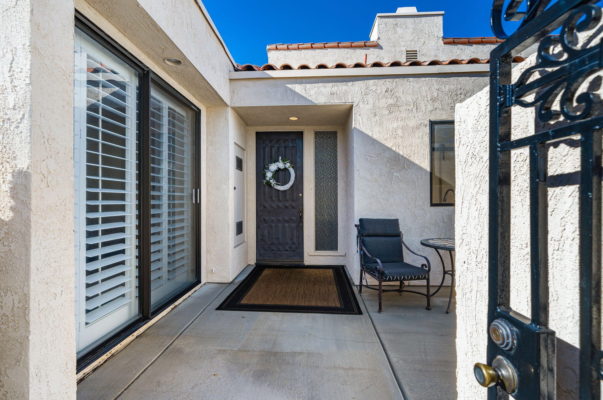 621 Hospitality Dr, Rancho Mirage CA  92270-1312 exterior