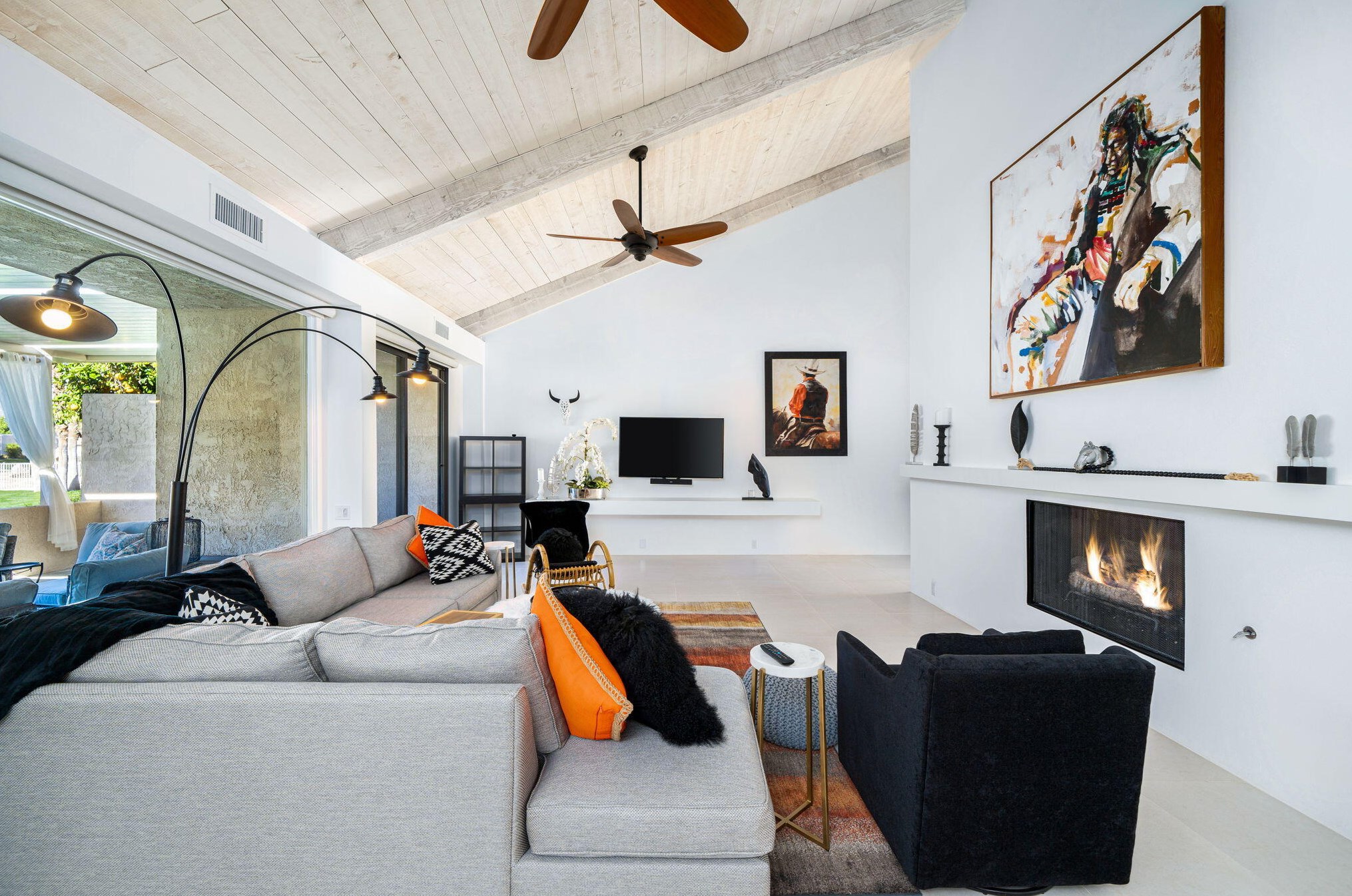 621 Hospitality Dr, Rancho Mirage CA  92270-1312 exterior