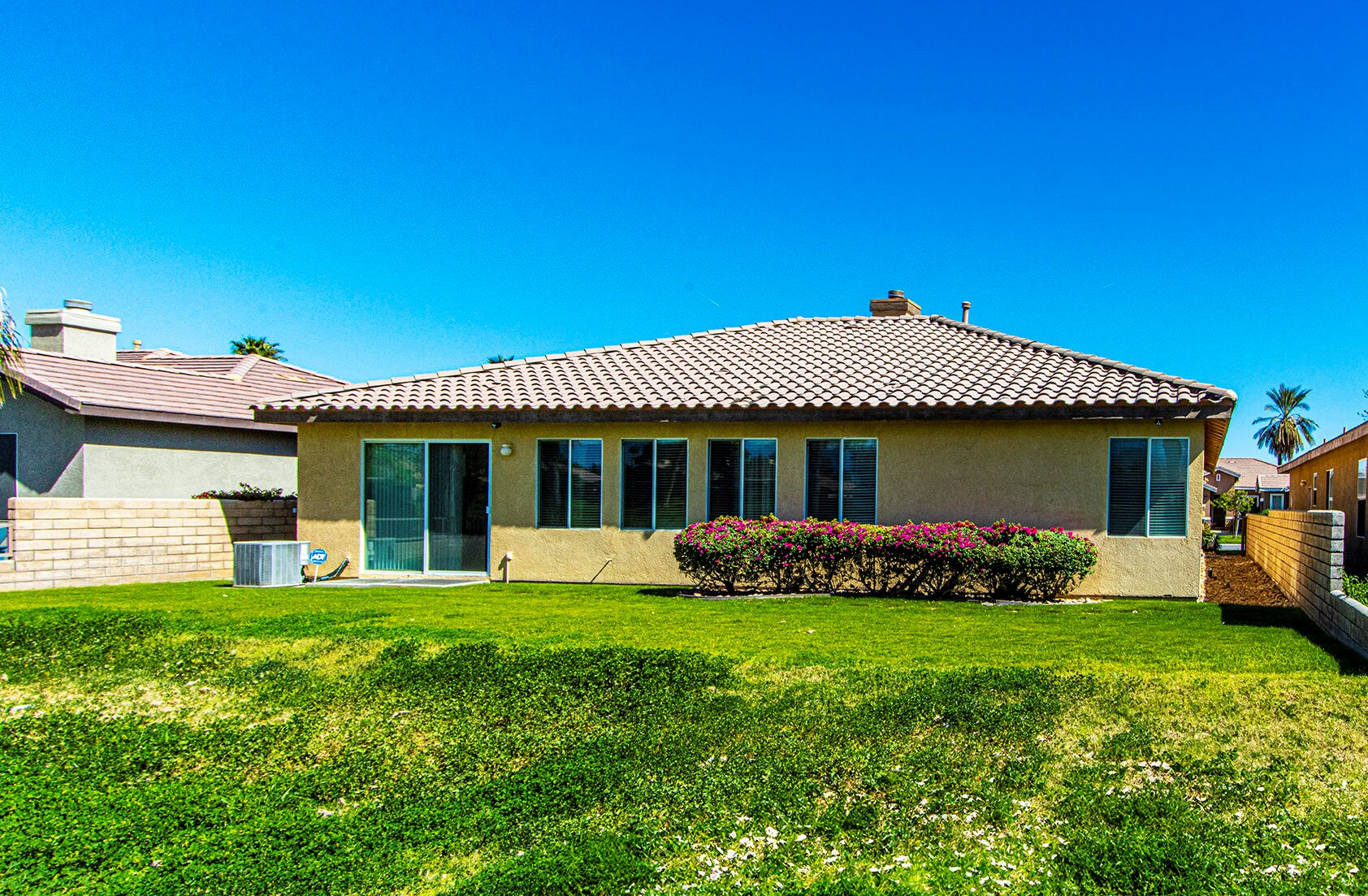 49489 Douglas St, Indio CA  92201-7538 exterior