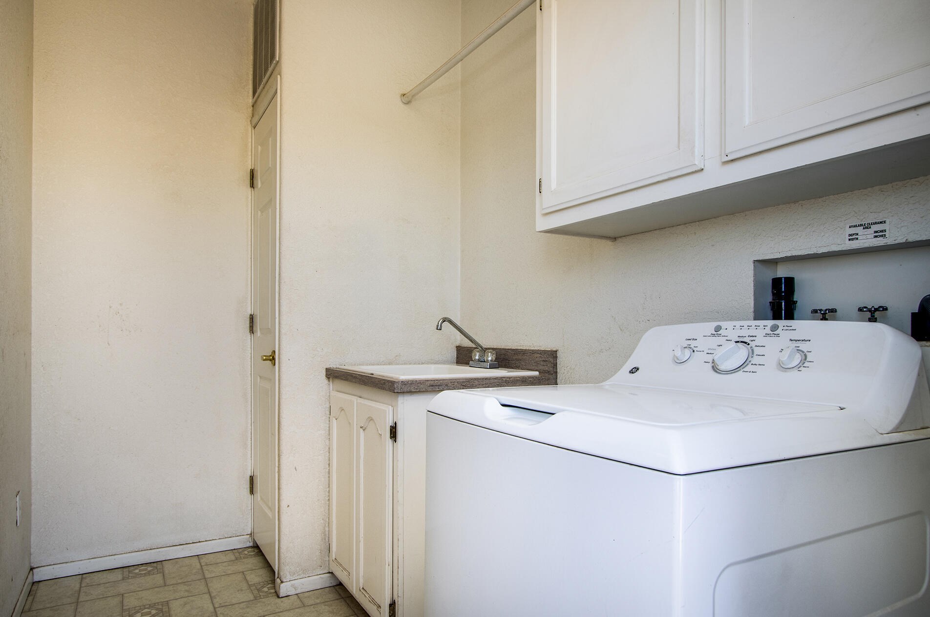 1959 Yetters Ln, Yucca Valley CA  exterior