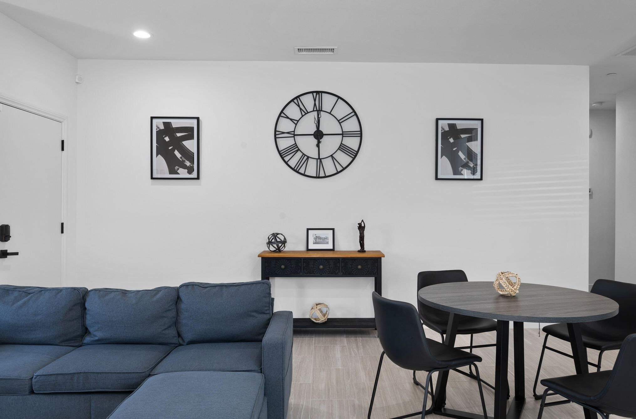 13236 Del Ray Ln, Desert Hot Springs CA  92240-5531 exterior