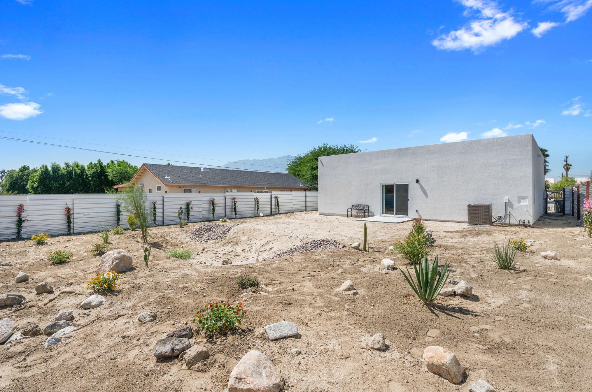 13236 Del Ray Ln, Desert Hot Springs CA  92240-5531 exterior