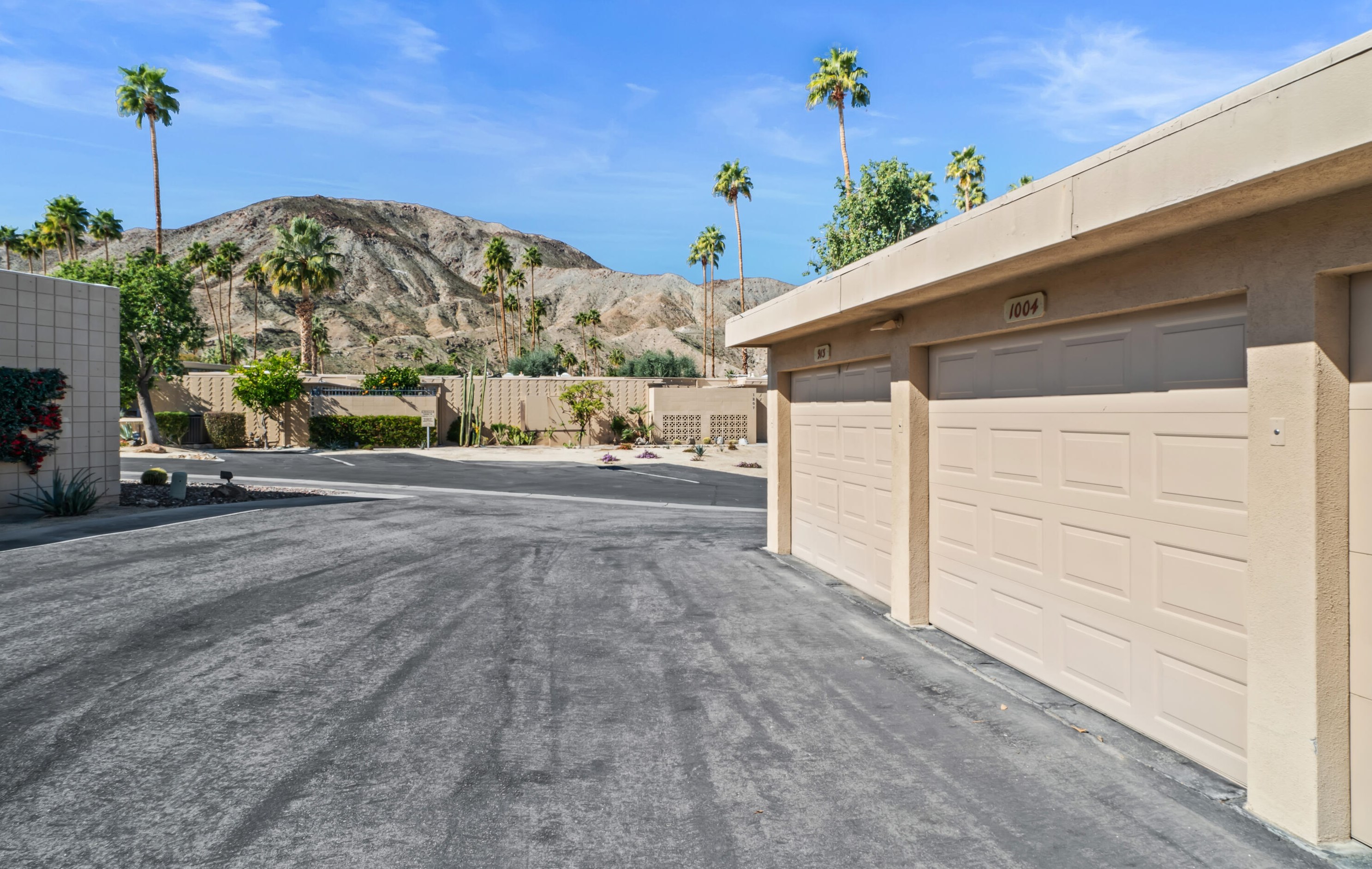 72541 El Paseo, Palm Desert CA  92260-3454 exterior
