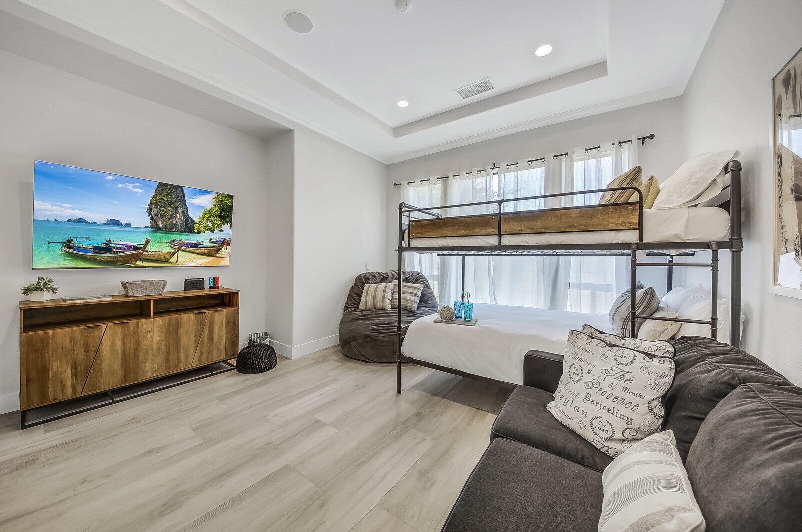 48573 Cascade St, Indio CA  92201-8472 exterior