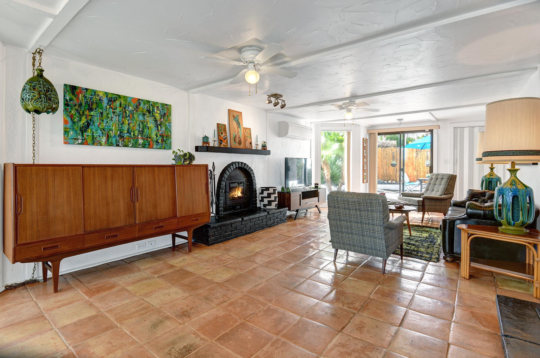 17 Circle A Dr, Palm Desert CA  92260-6400 exterior