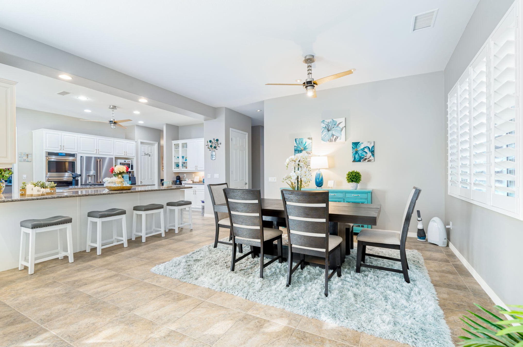 21 Paris Way, Rancho Mirage CA  92270-2721 exterior