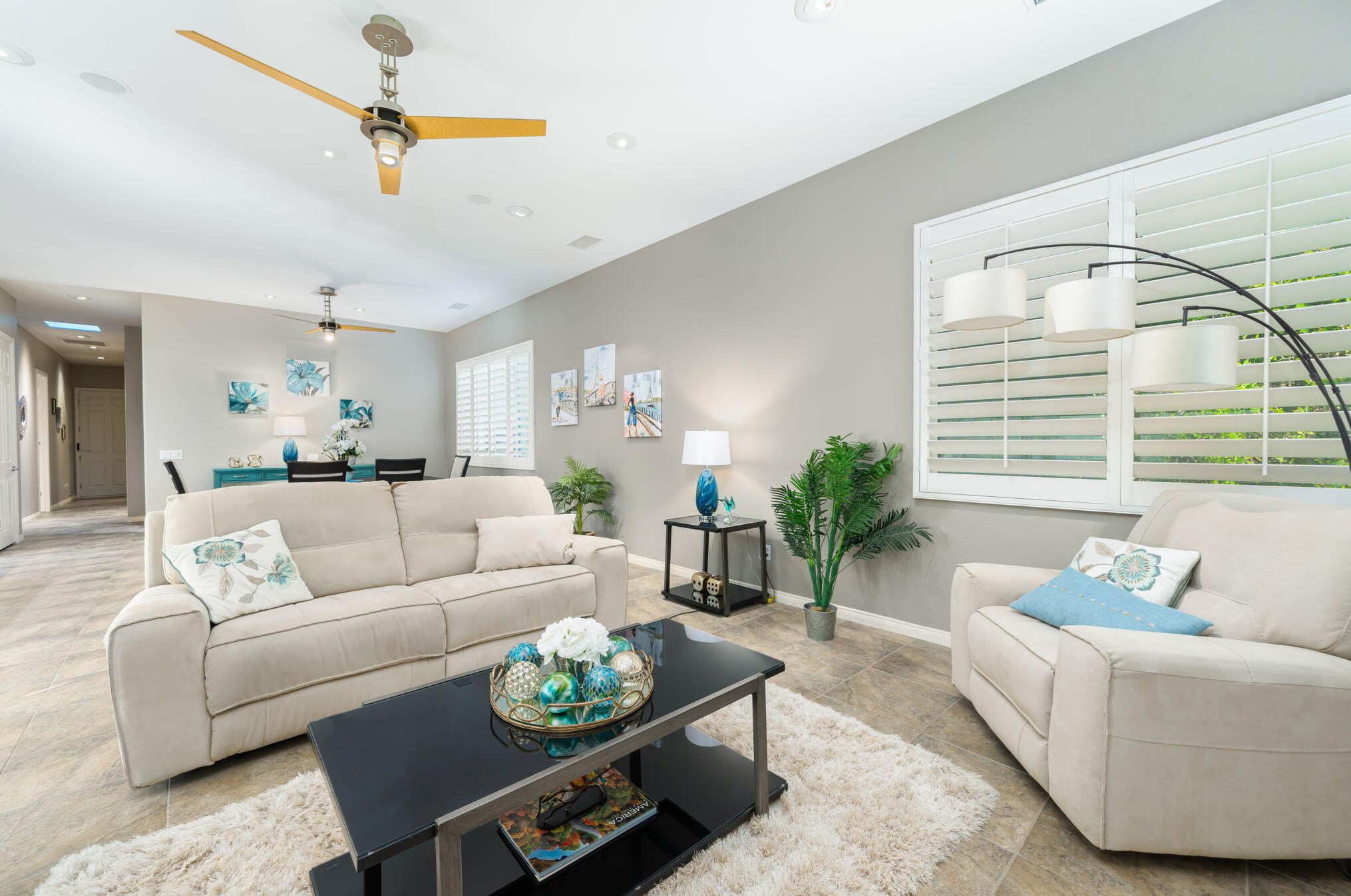 21 Paris Way, Rancho Mirage CA  92270-2721 exterior