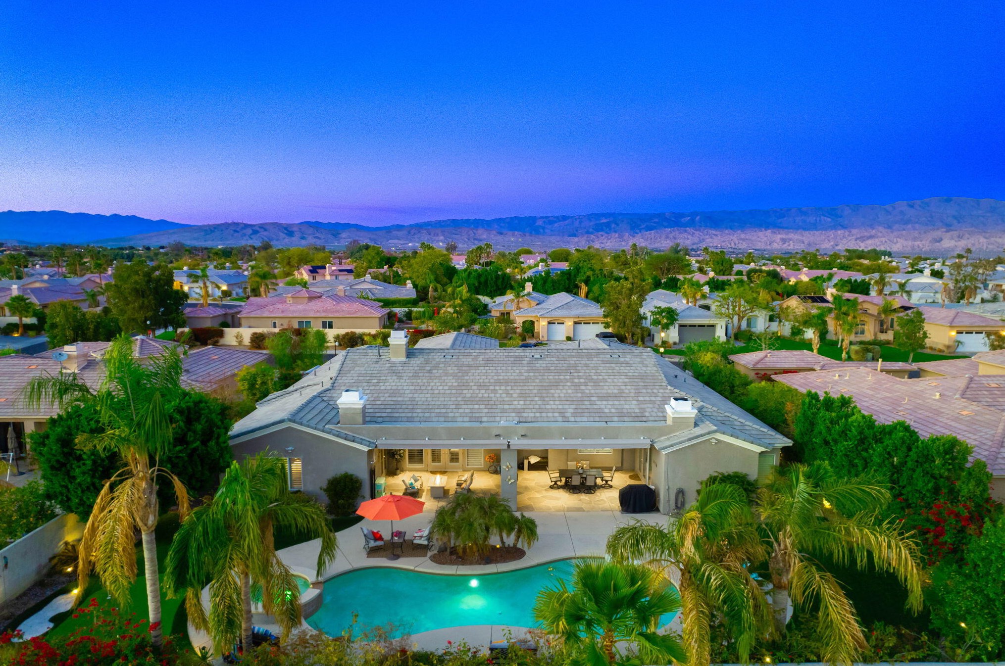 21 Paris Way, Rancho Mirage CA  92270-2721 exterior