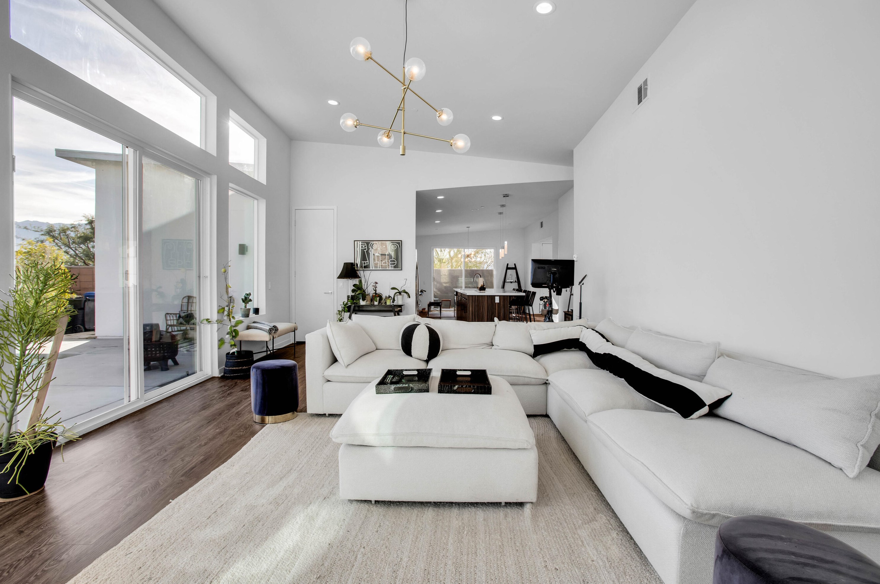 13910 Valley View Ct, Desert Hot Springs CA  92240-6585 exterior