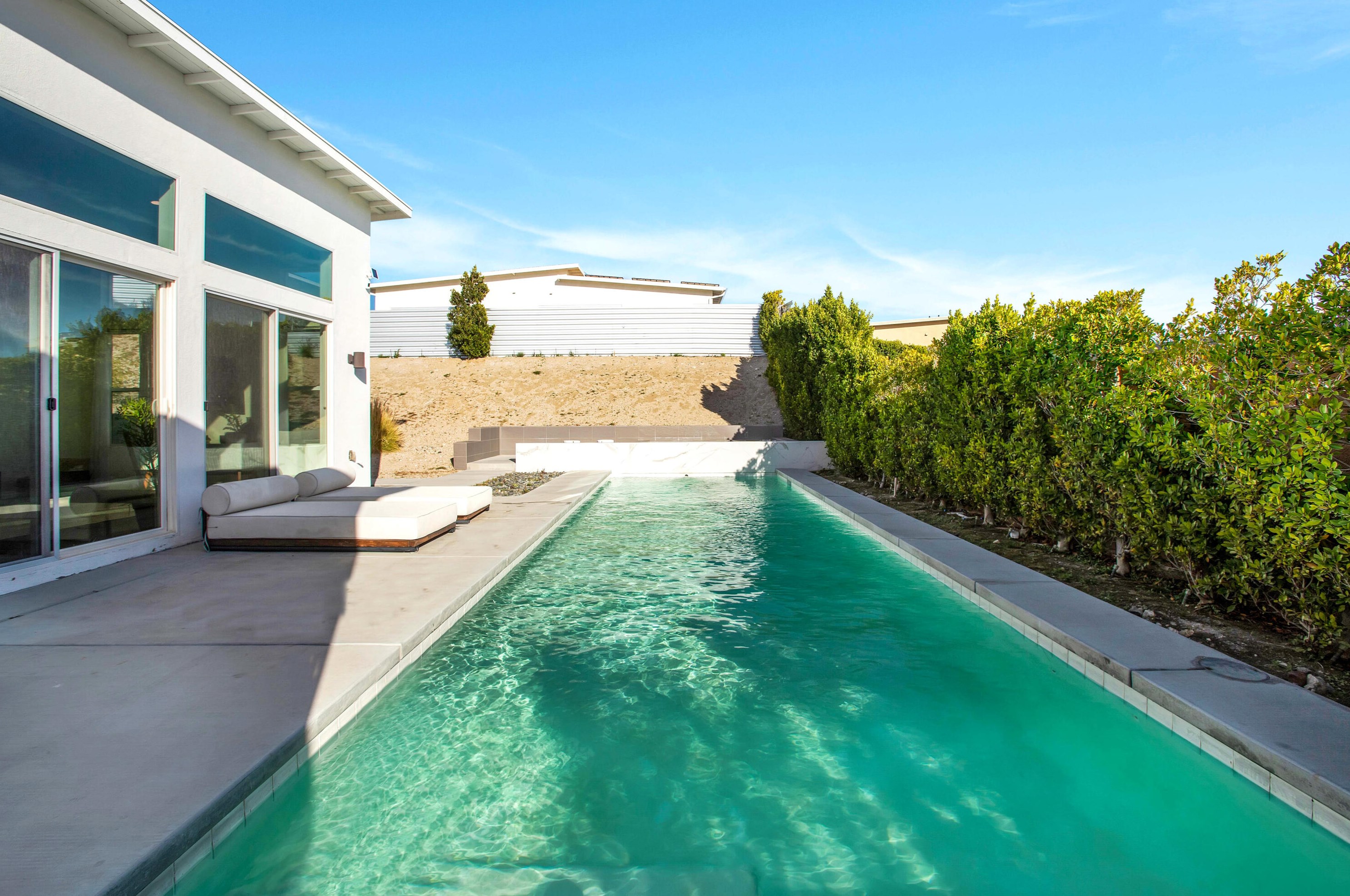 13910 Valley View Ct, Desert Hot Springs CA  92240-6585 exterior