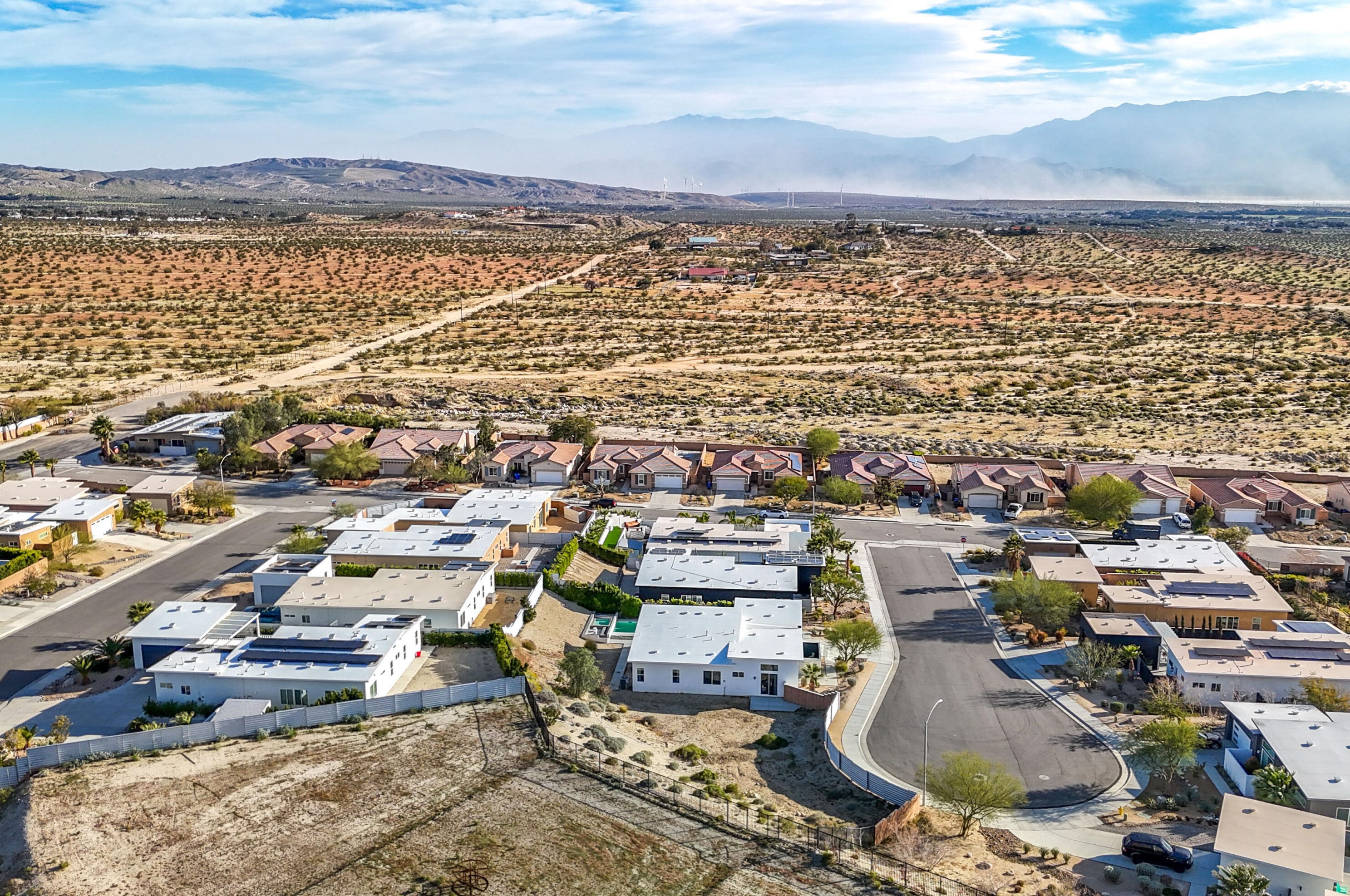 13910 Valley View Ct, Desert Hot Springs CA  92240-6585 exterior