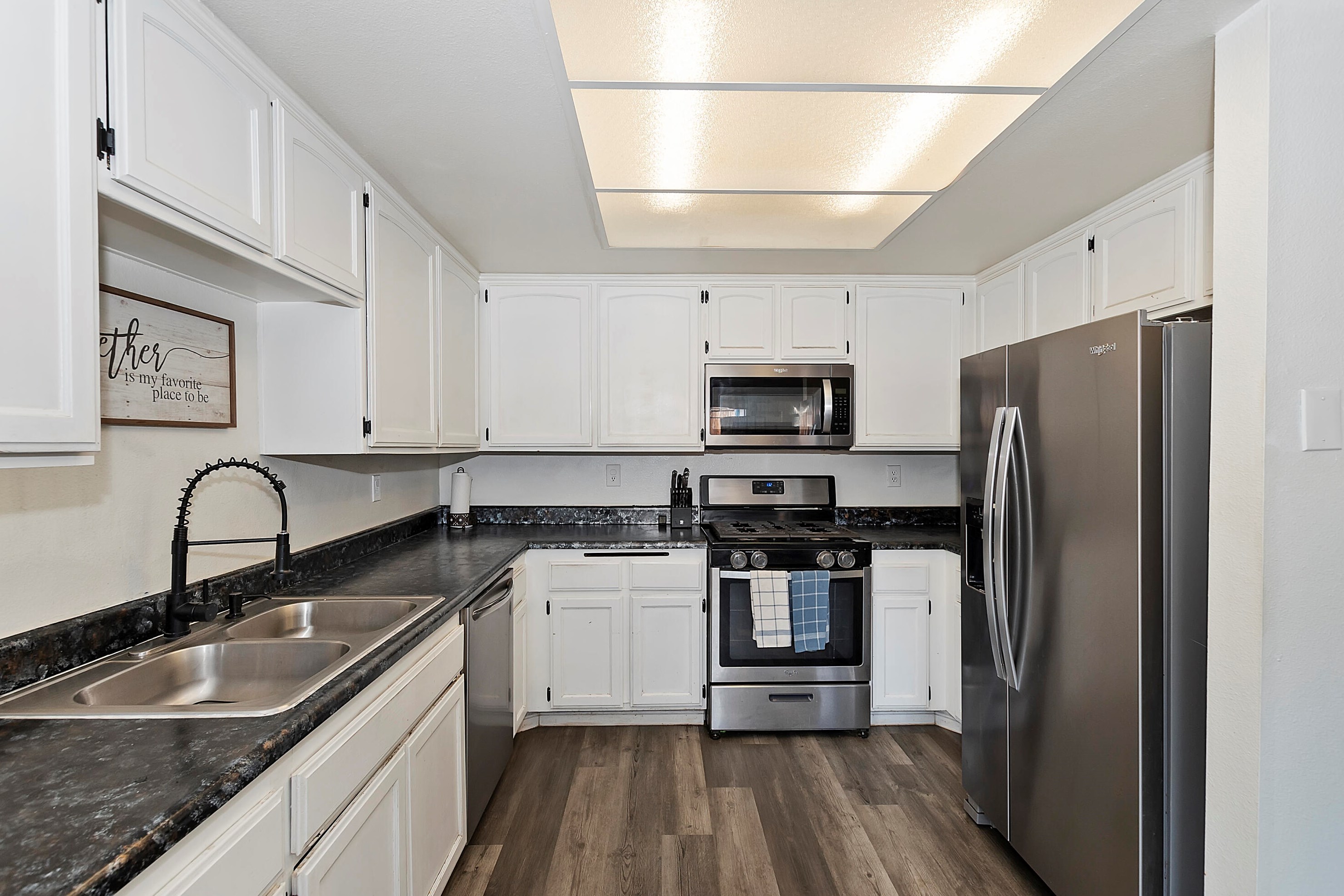 5260 Camino Real, Riverside CA  92509-5408 exterior
