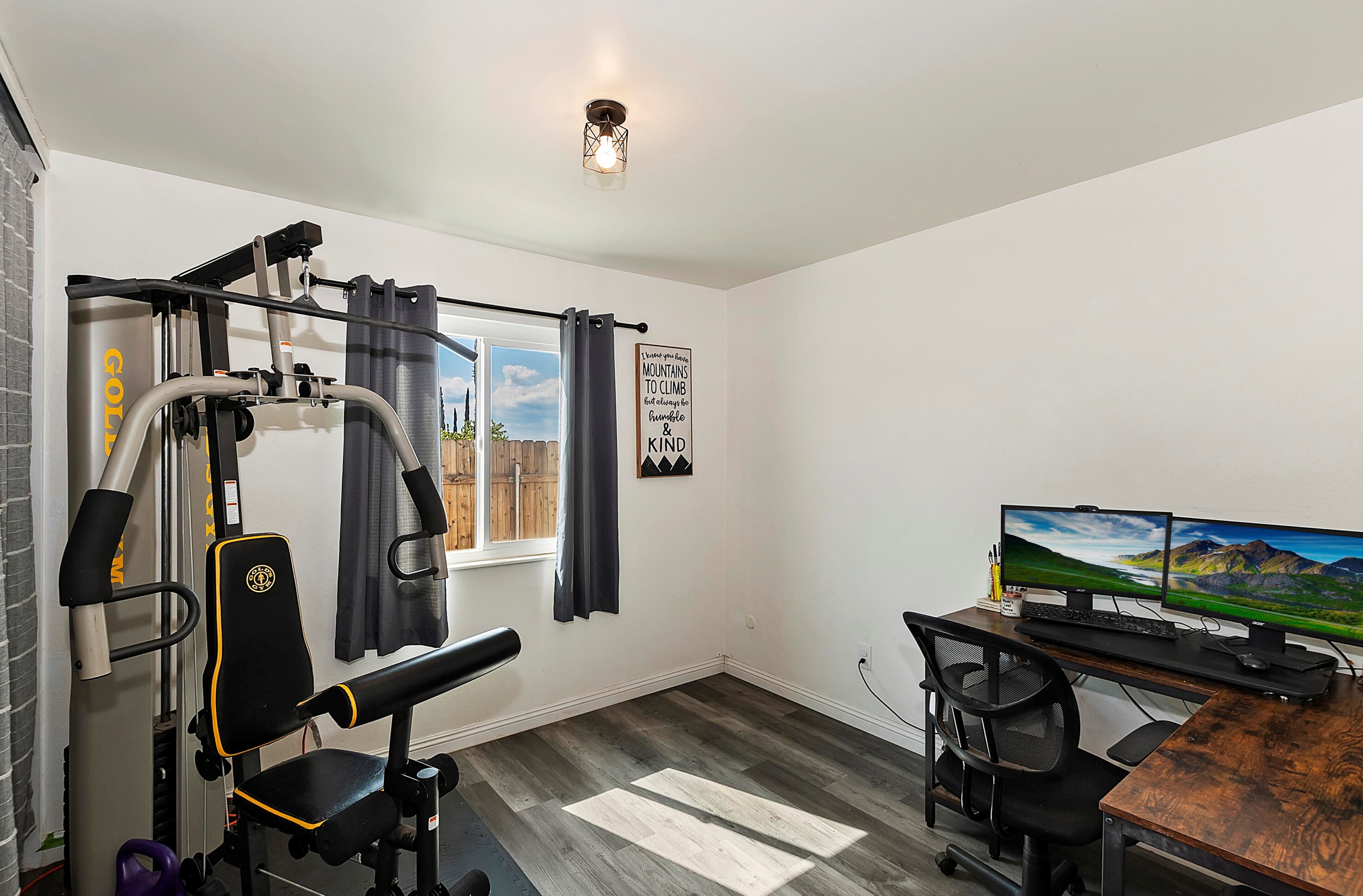 5260 Camino Real, Riverside CA  92509-5408 exterior
