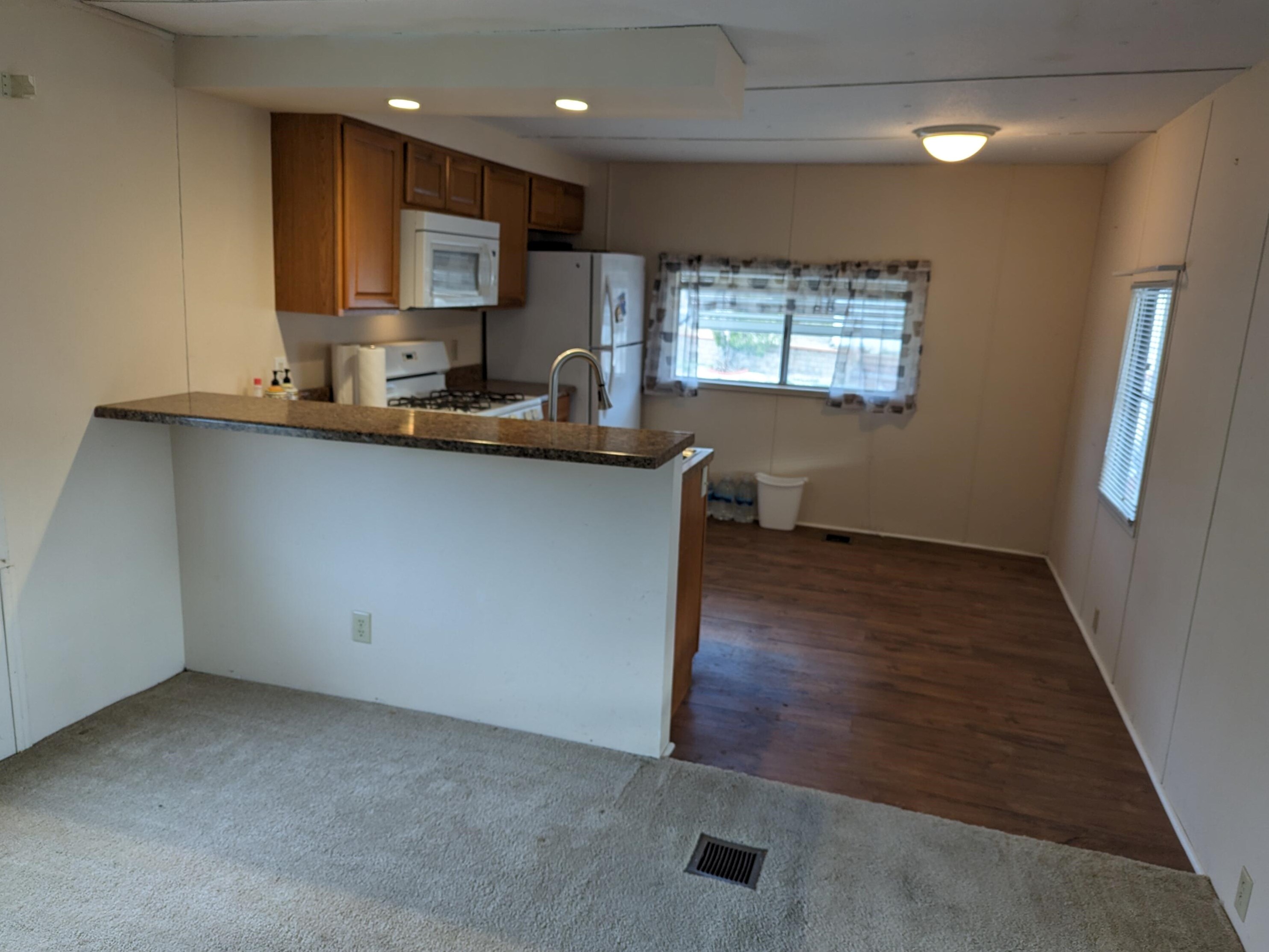 69411 Poolside Dr, Desert Hot Springs CA  92241-8715 exterior