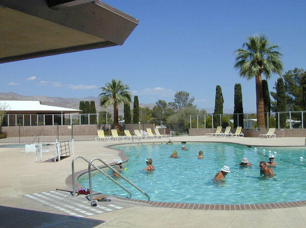 69411 Poolside Dr, Desert Hot Springs CA  92241-8715 exterior