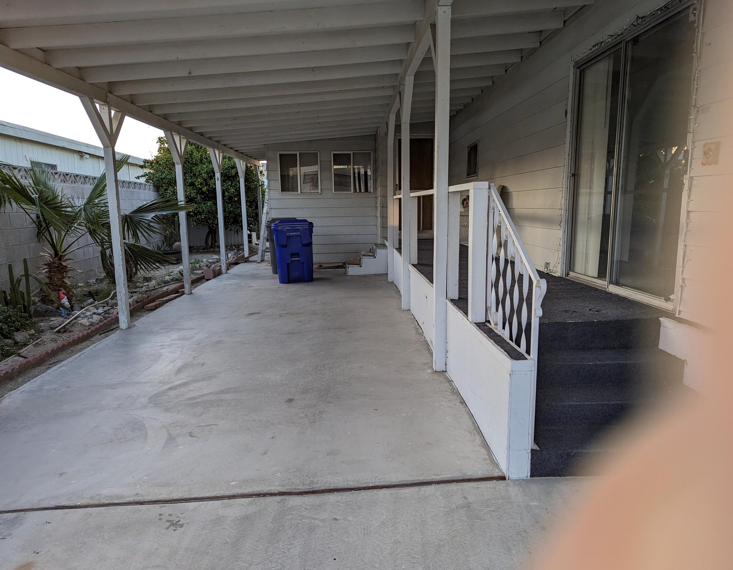 69411 Poolside Dr, Desert Hot Springs CA  92241-8715 exterior