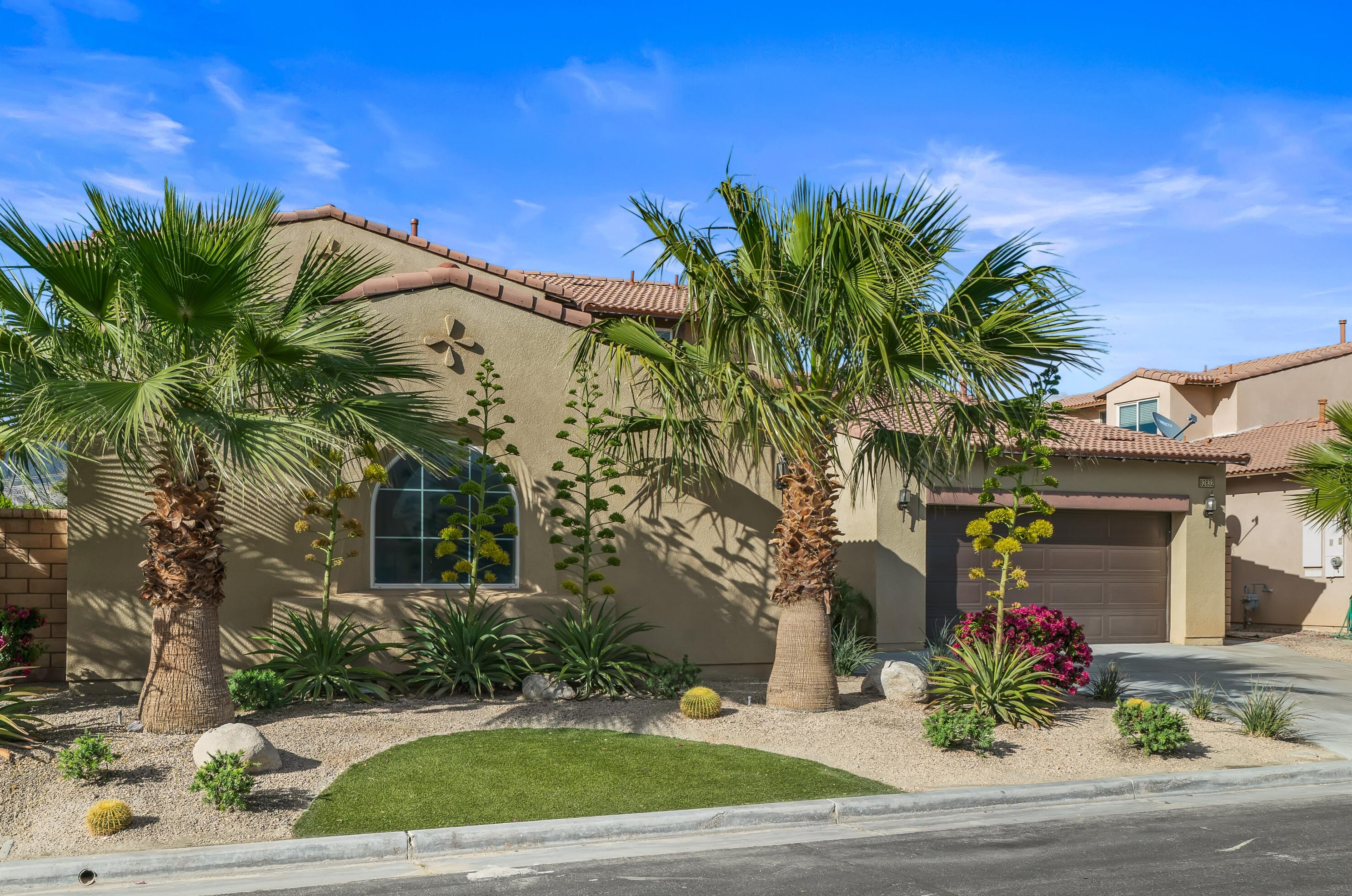 82832 Mount Riley Dr, Indio CA  92203-3893 exterior