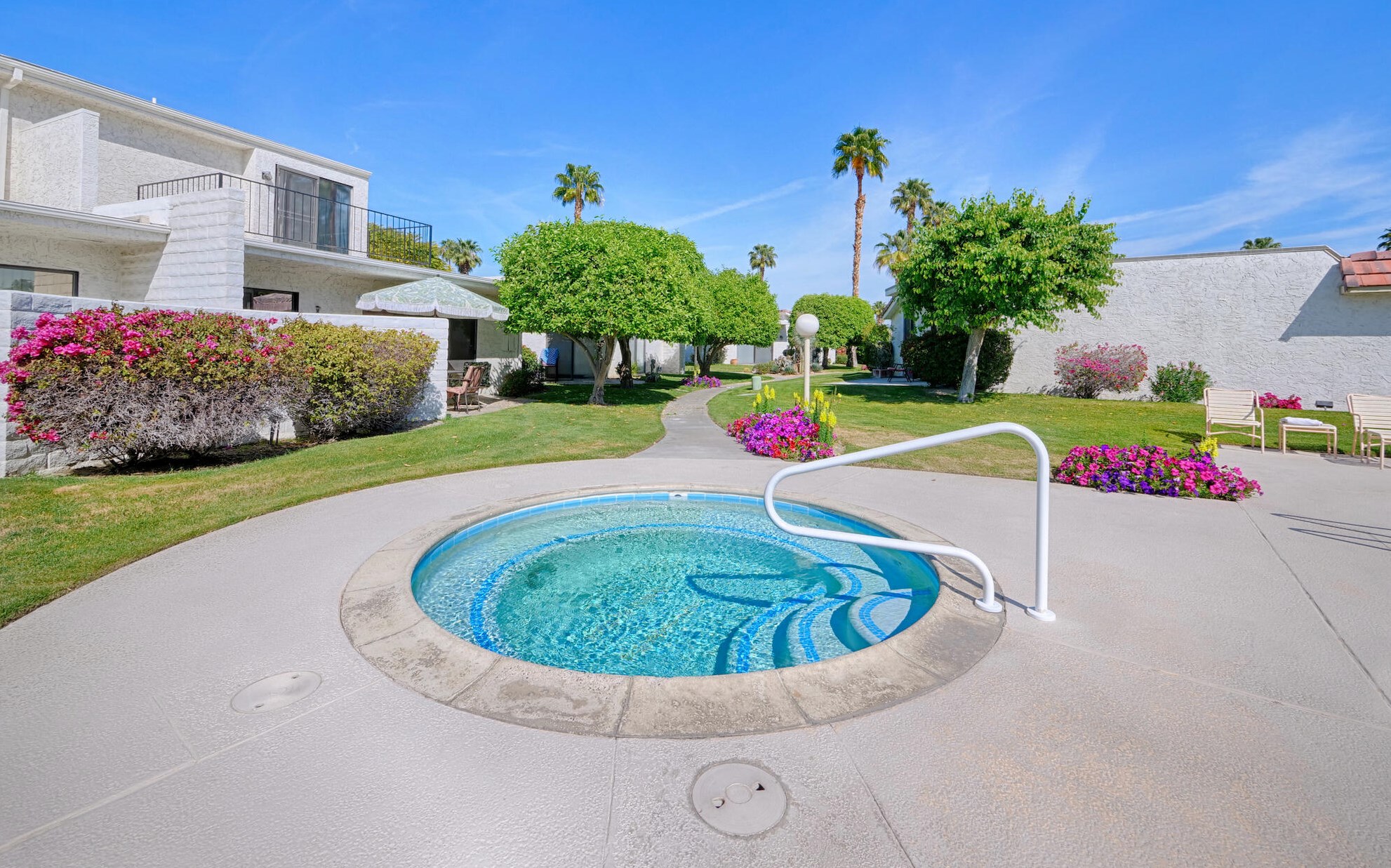 34481 Calle Las Palmas, Cathedral City CA  92234-6763 exterior