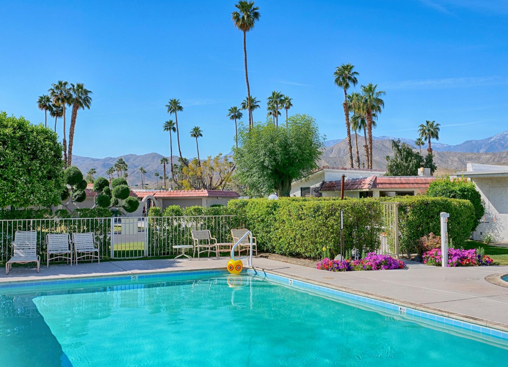 34481 Calle Las Palmas, Cathedral City CA  92234-6763 exterior